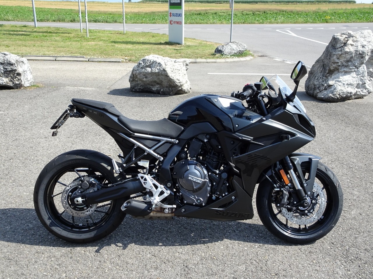 SUZUKI GSX 8 R-image-0