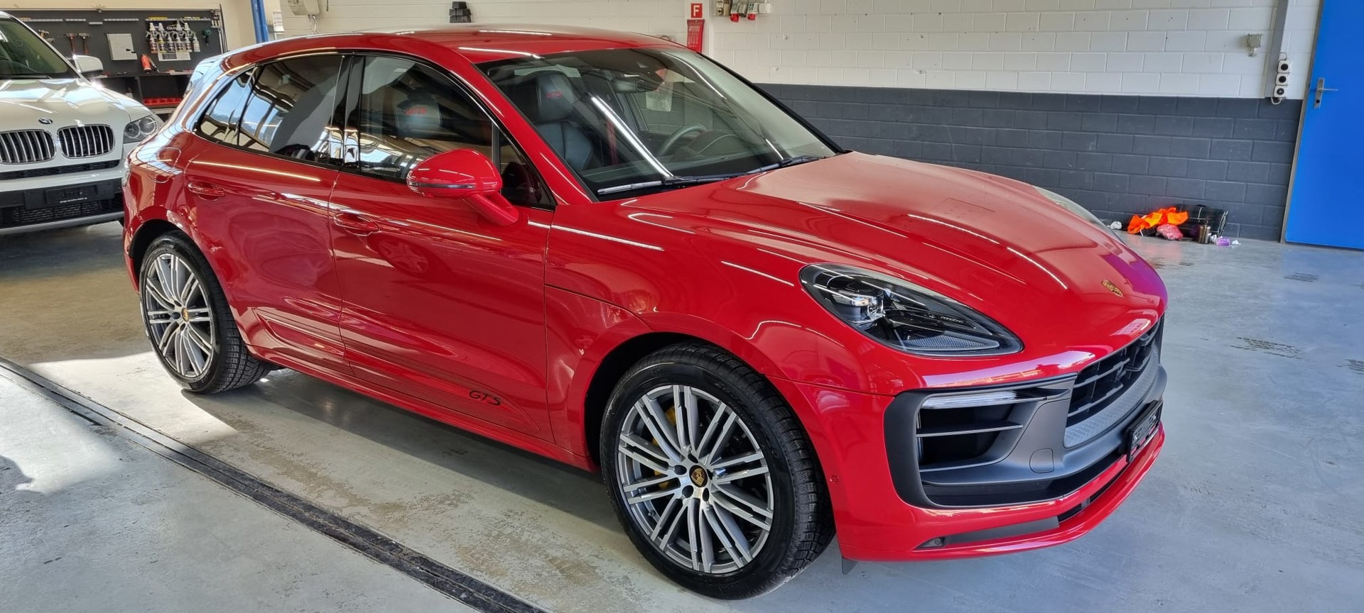 PORSCHE Macan GTS PDK-image-1