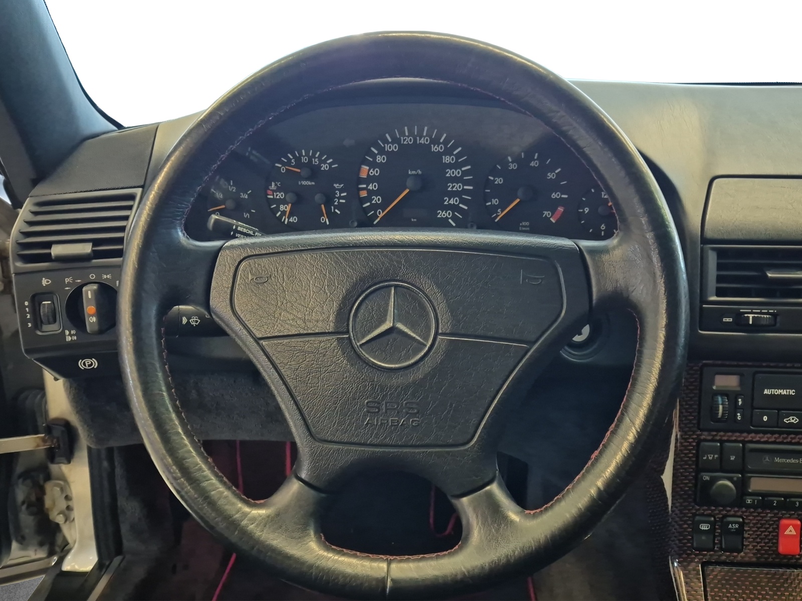 MERCEDES-BENZ SL 320 Special Edition-image-10
