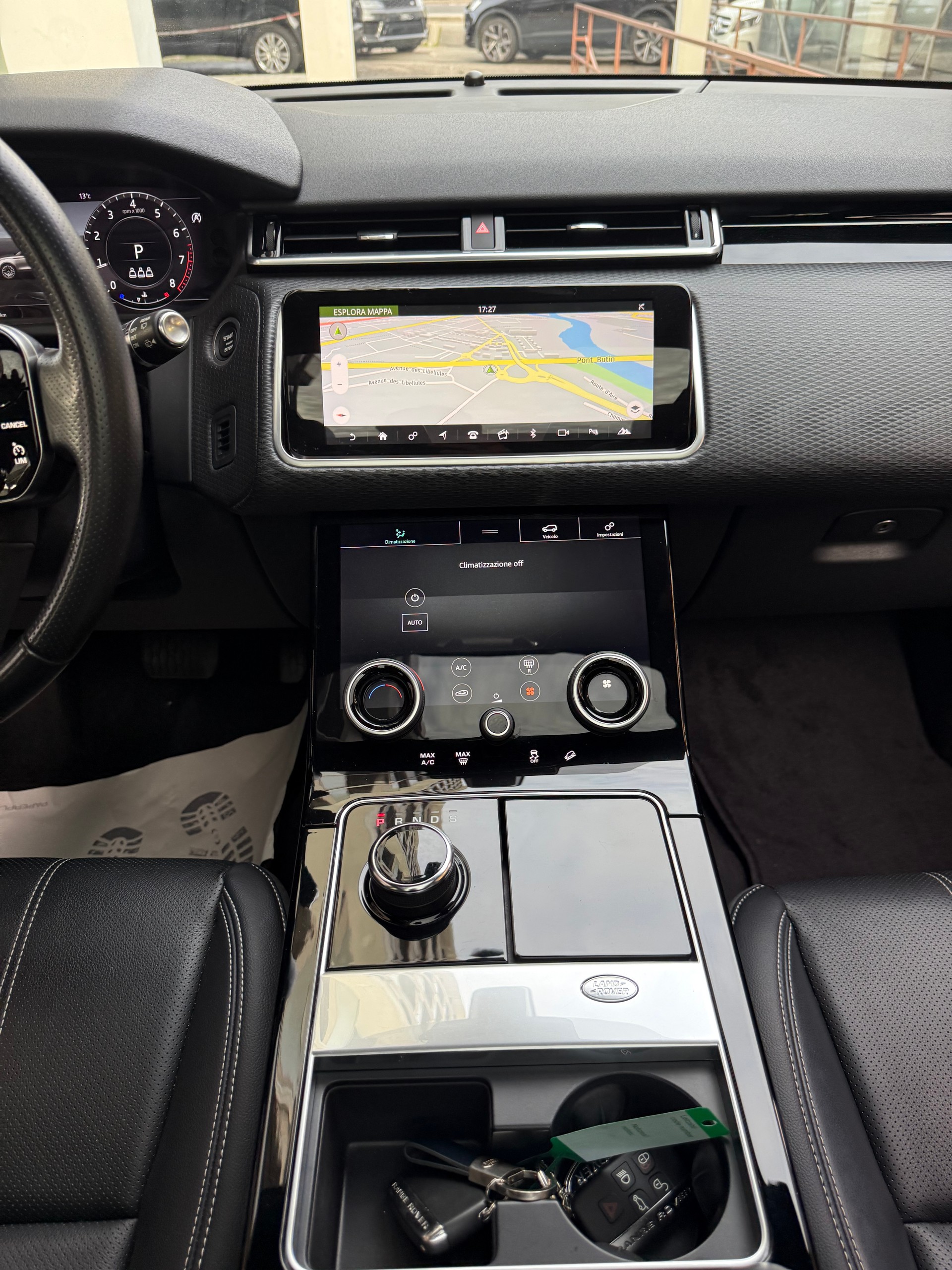 LAND ROVER Range Rover Velar R-Dynamic P 250 SE Automatic-image-12