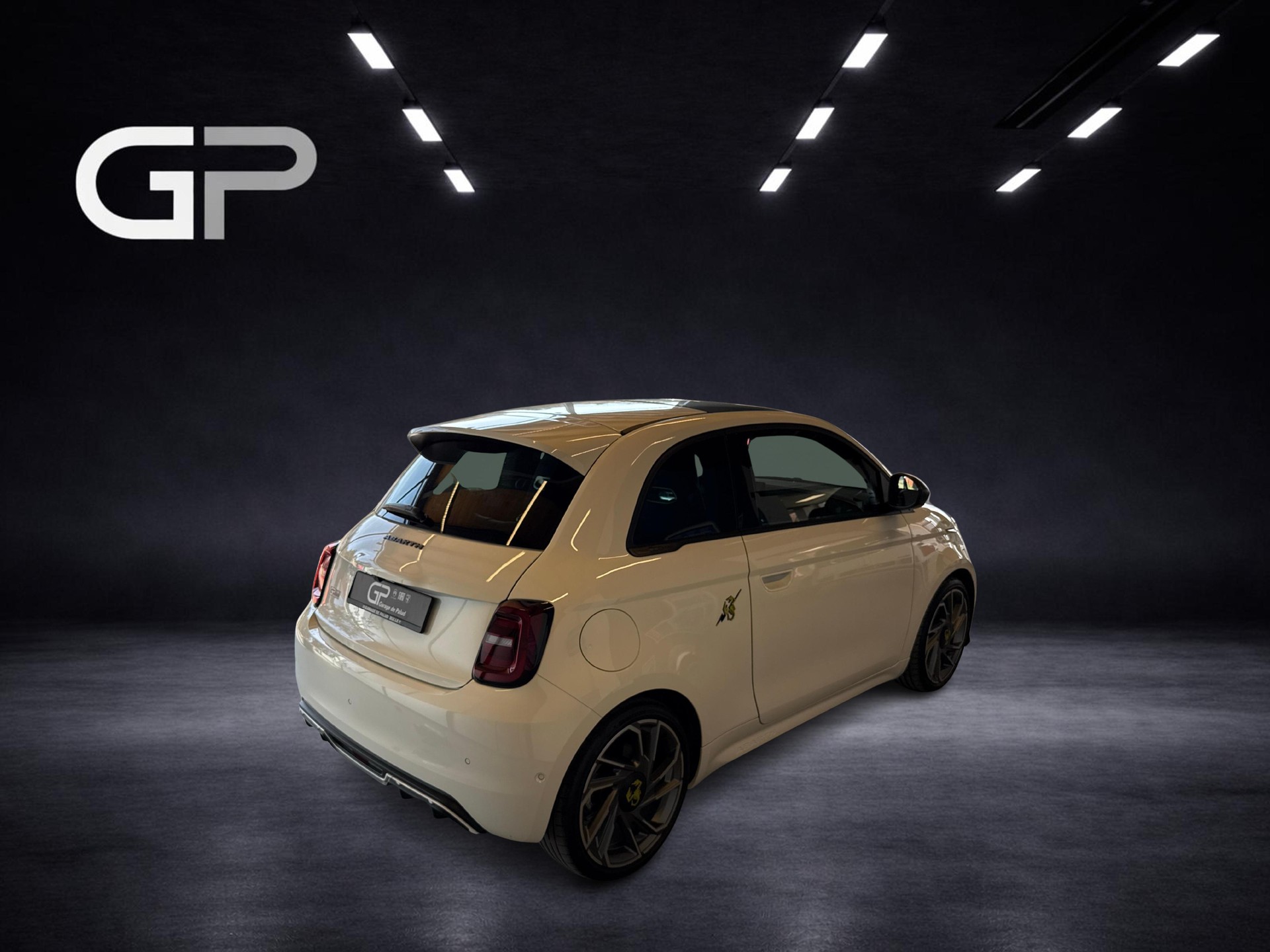 FIAT 500 Abarth Turismo-showroom-element-3