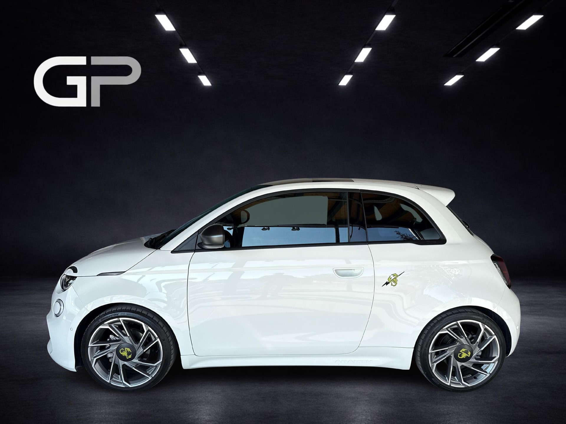 FIAT 500 Abarth Turismo-showroom-element-1