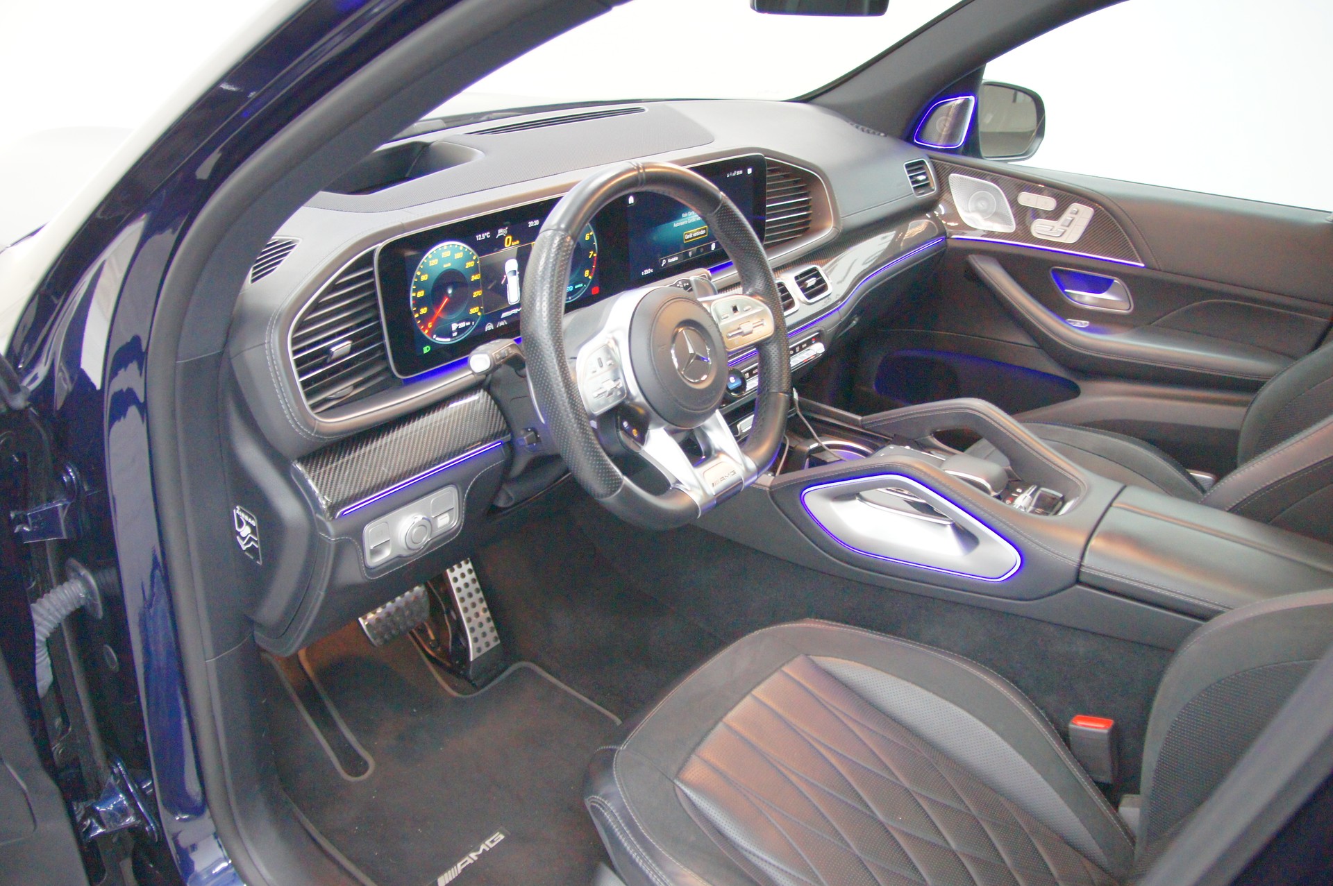 MERCEDES-BENZ GLS 63 4Matic+ TCT 9G-image-8