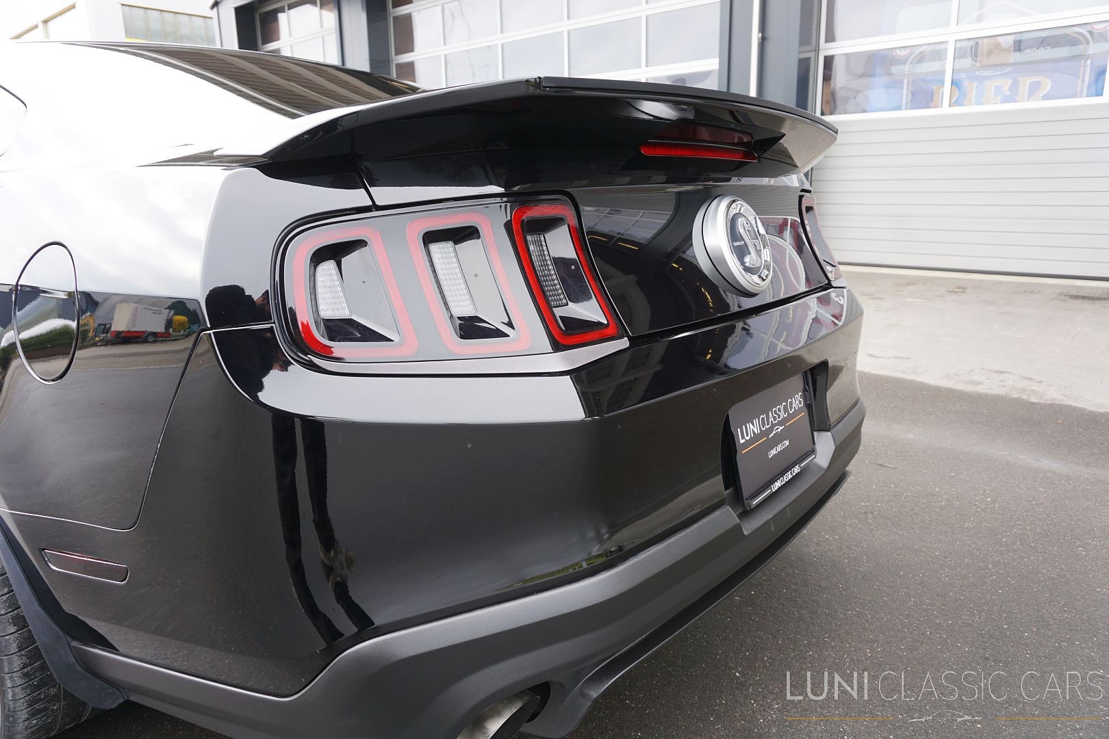 FORD Mustang Shelby GT500-image-9