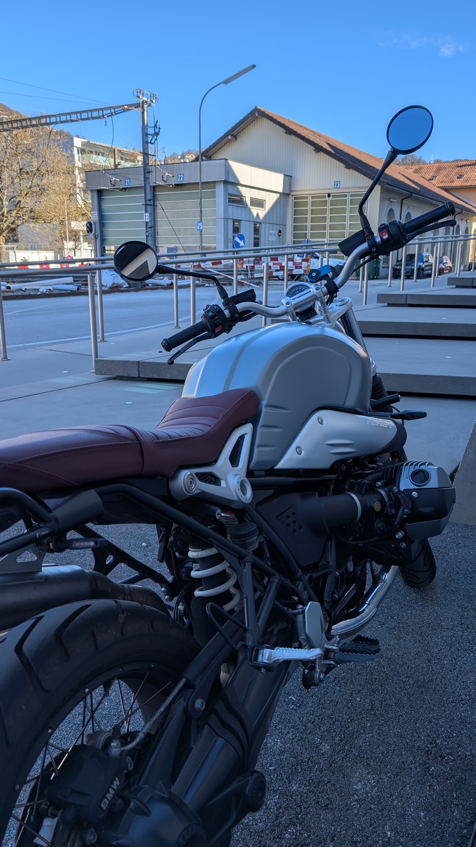 BMW Scrambler-image-2