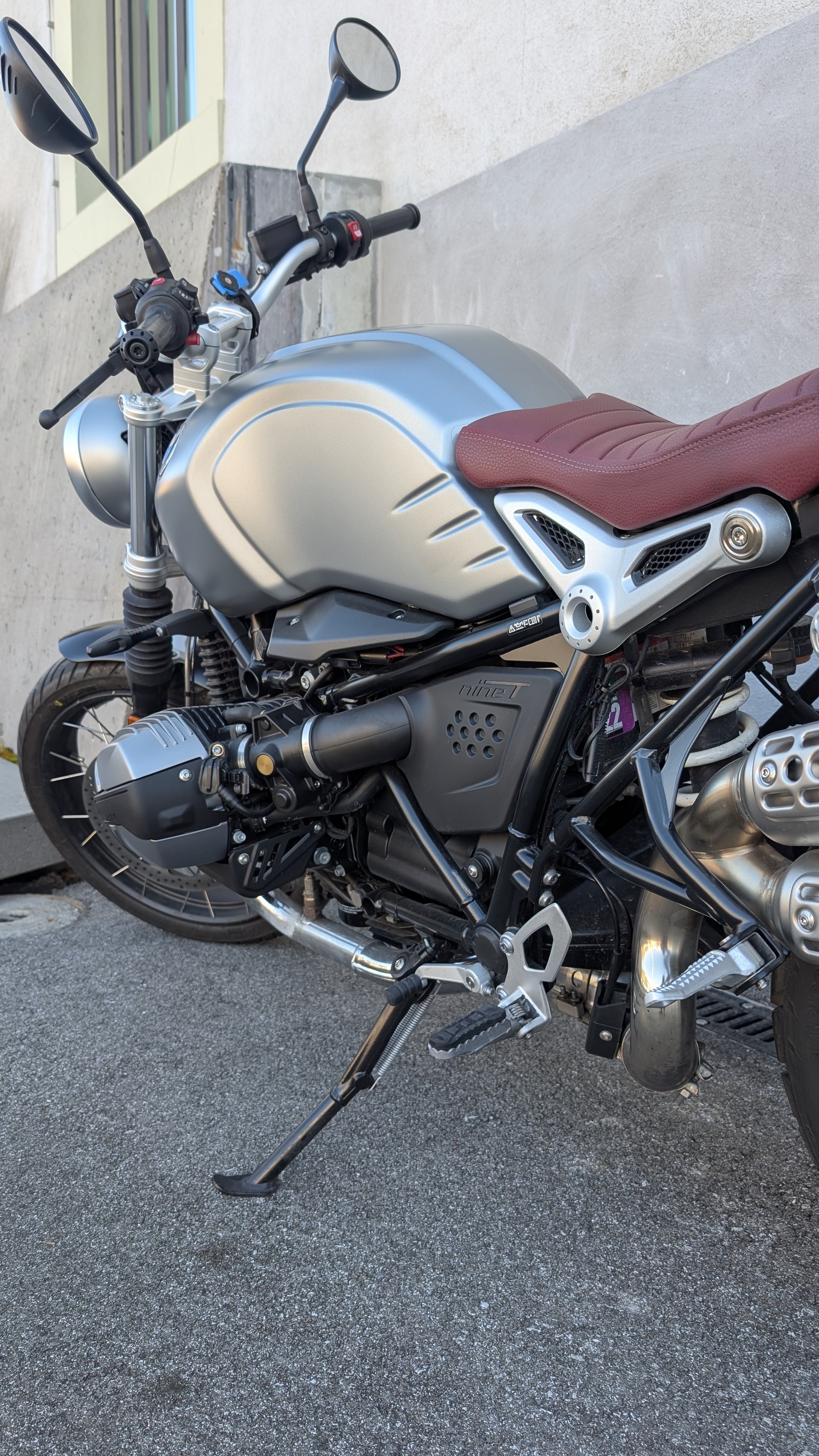 BMW Scrambler-image-1