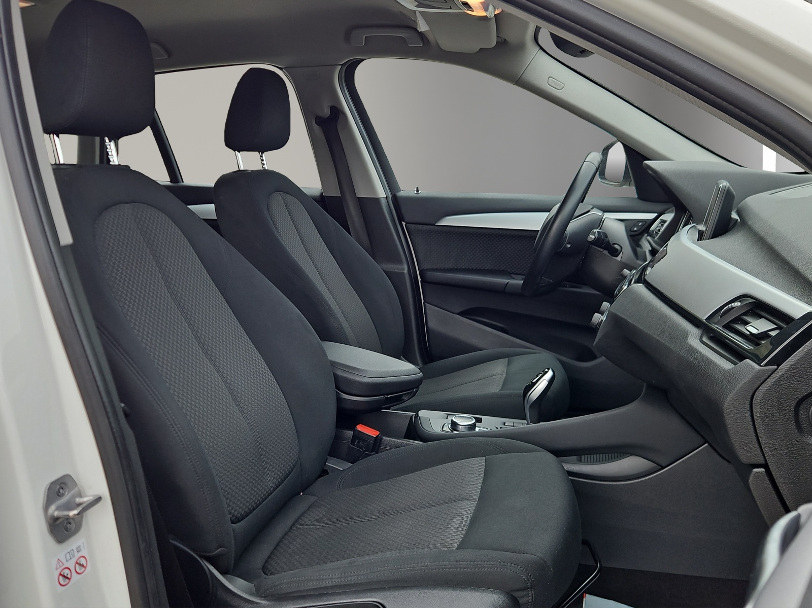 BMW X1 sDrive 18i Steptronic DSK-image-12