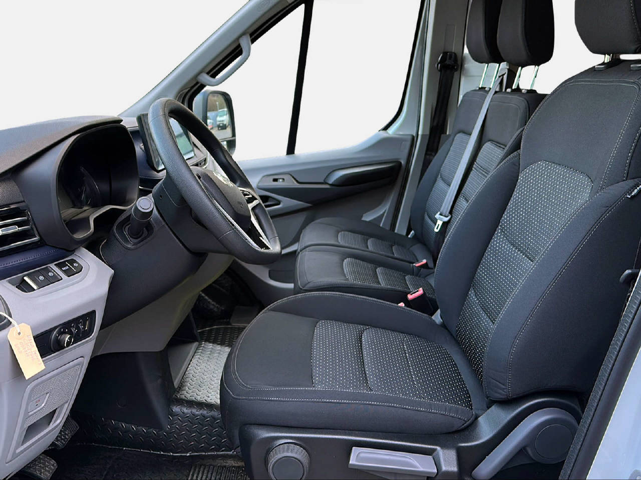 MAXUS Deliver 9 Kaw. L3H2 2.0 TD Luxury-image-13