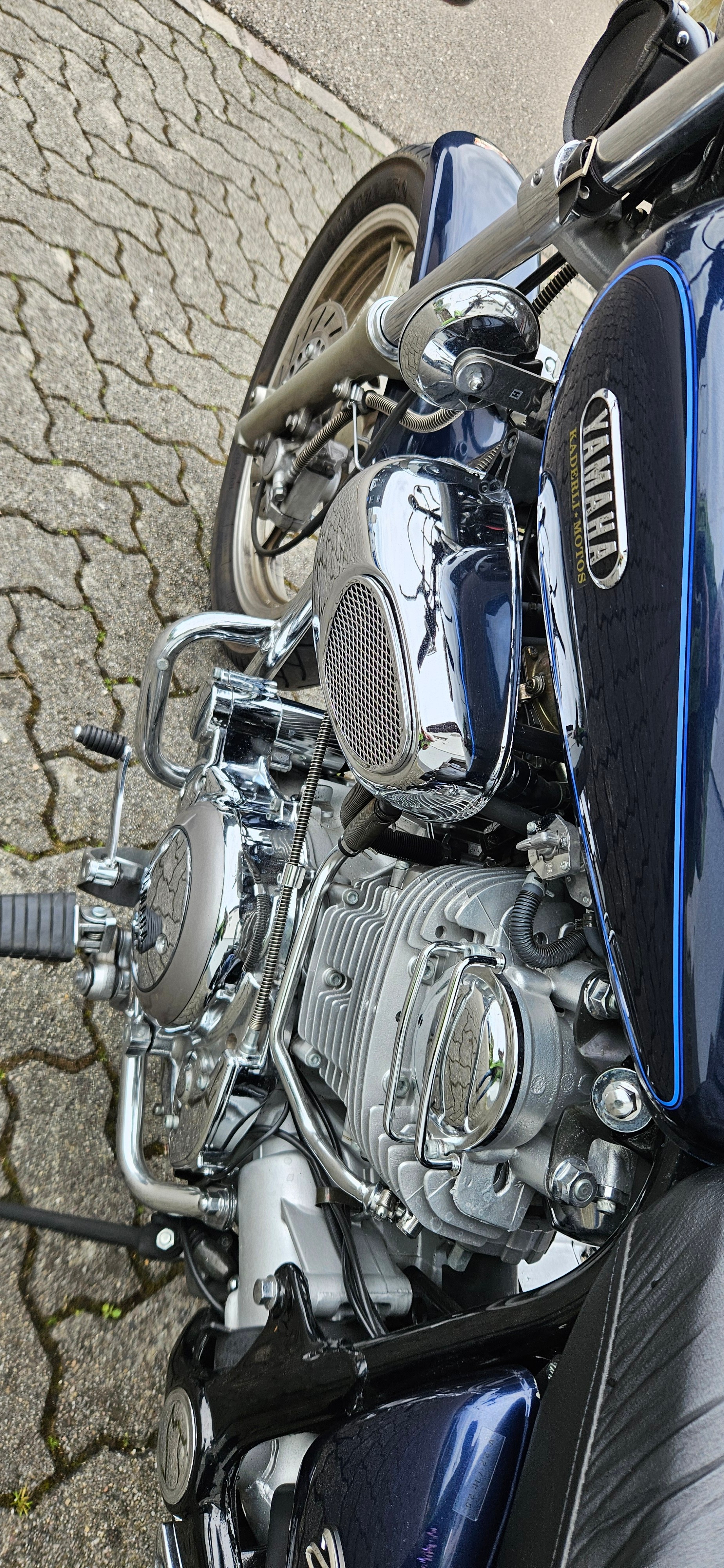 YAMAHA XV 750-image-2