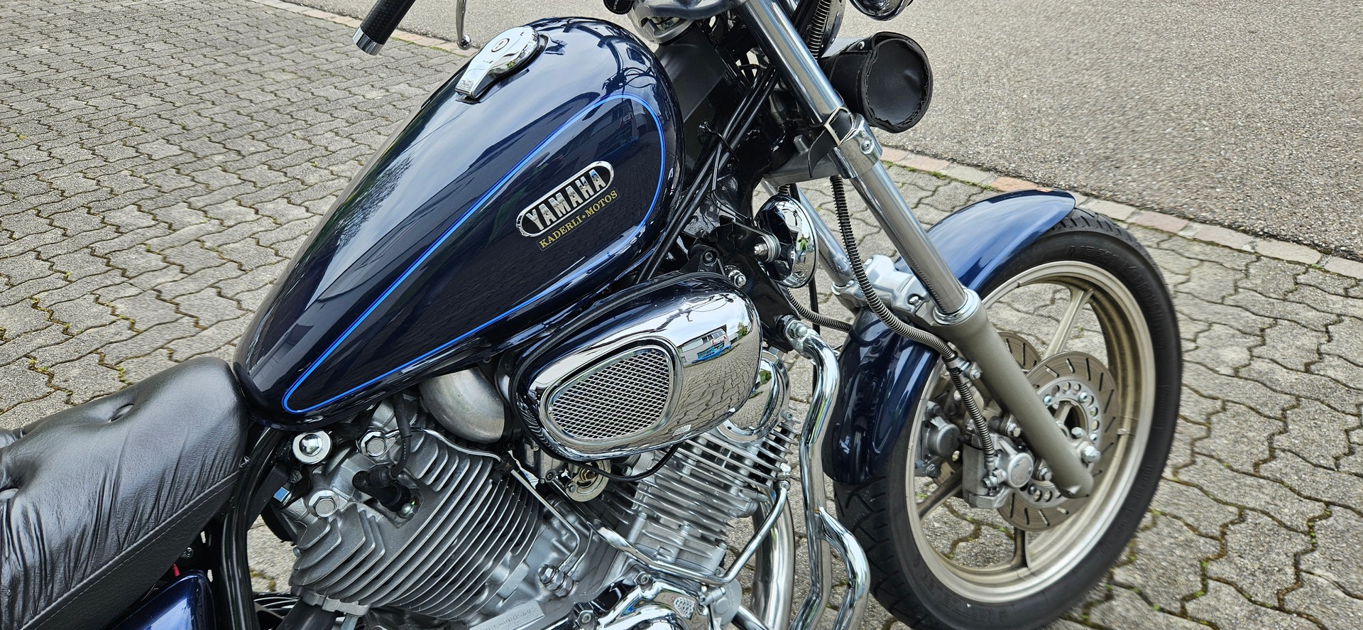 YAMAHA XV 750