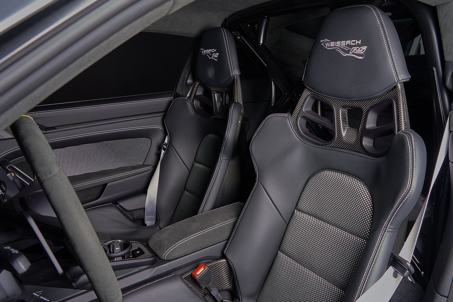 PORSCHE 911 GT3 RS-image-13