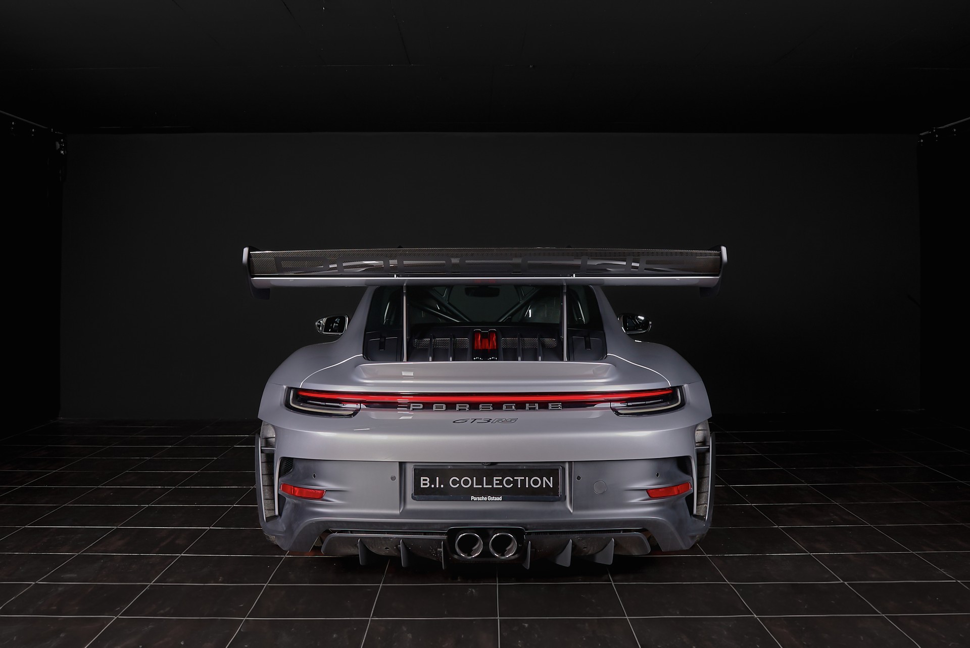 PORSCHE 911 GT3 RS-showroom-element-2