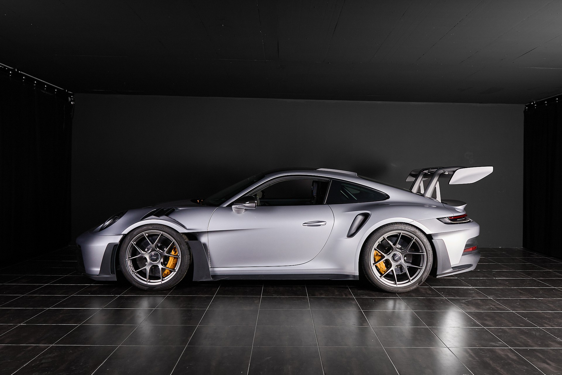 PORSCHE 911 GT3 RS-image-5