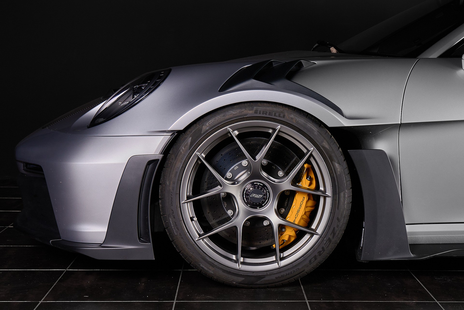 PORSCHE 911 GT3 RS-image-7