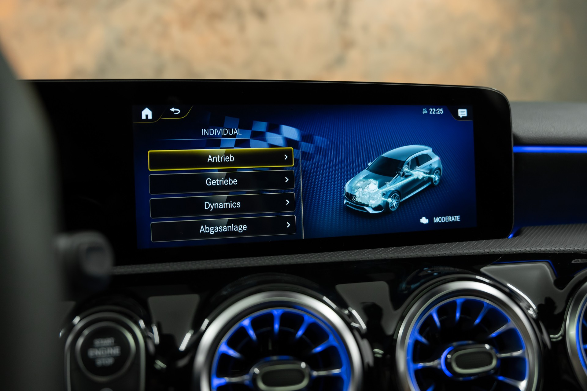 MERCEDES-BENZ A 45 S AMG 4Matic+ Speedshift *Performance*Panorama*Fahrassistenz*Burmester*-image-28