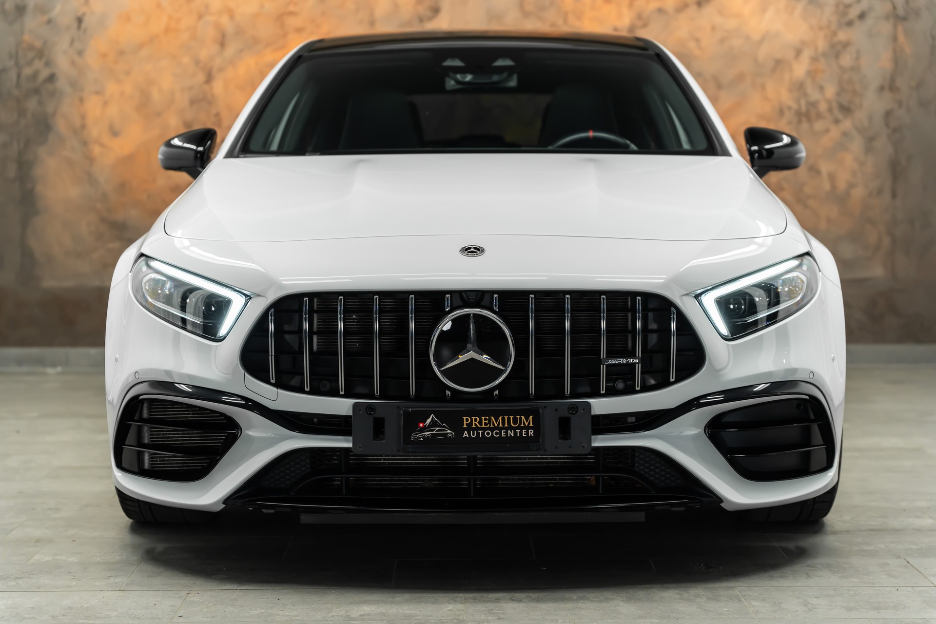 MERCEDES-BENZ A 45 S AMG 4Matic+ Speedshift *Performance*Panorama*Fahrassistenz*Burmester*-showroom-element-2