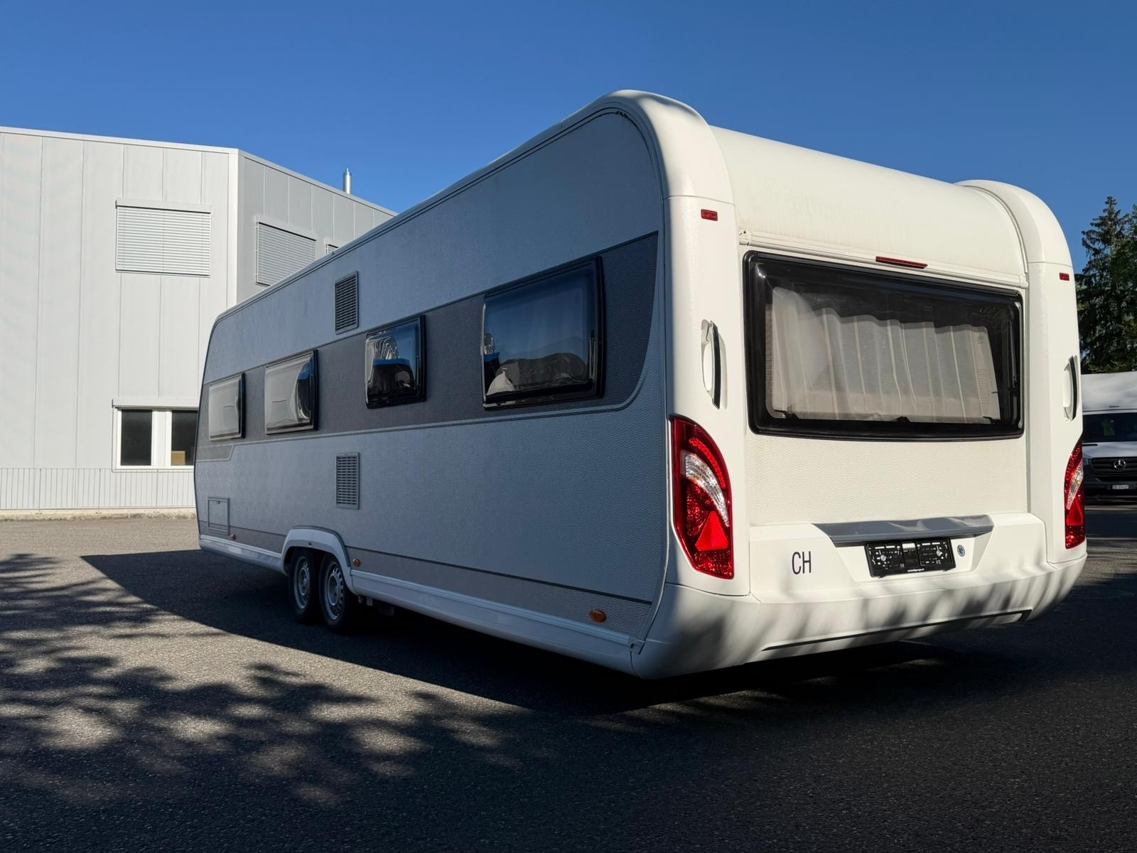 HOBBY ***PRESTIGE 720 UKFE *** KAJÜTTENBETT***TOP GEPFLEGT***MOVER***-image-2