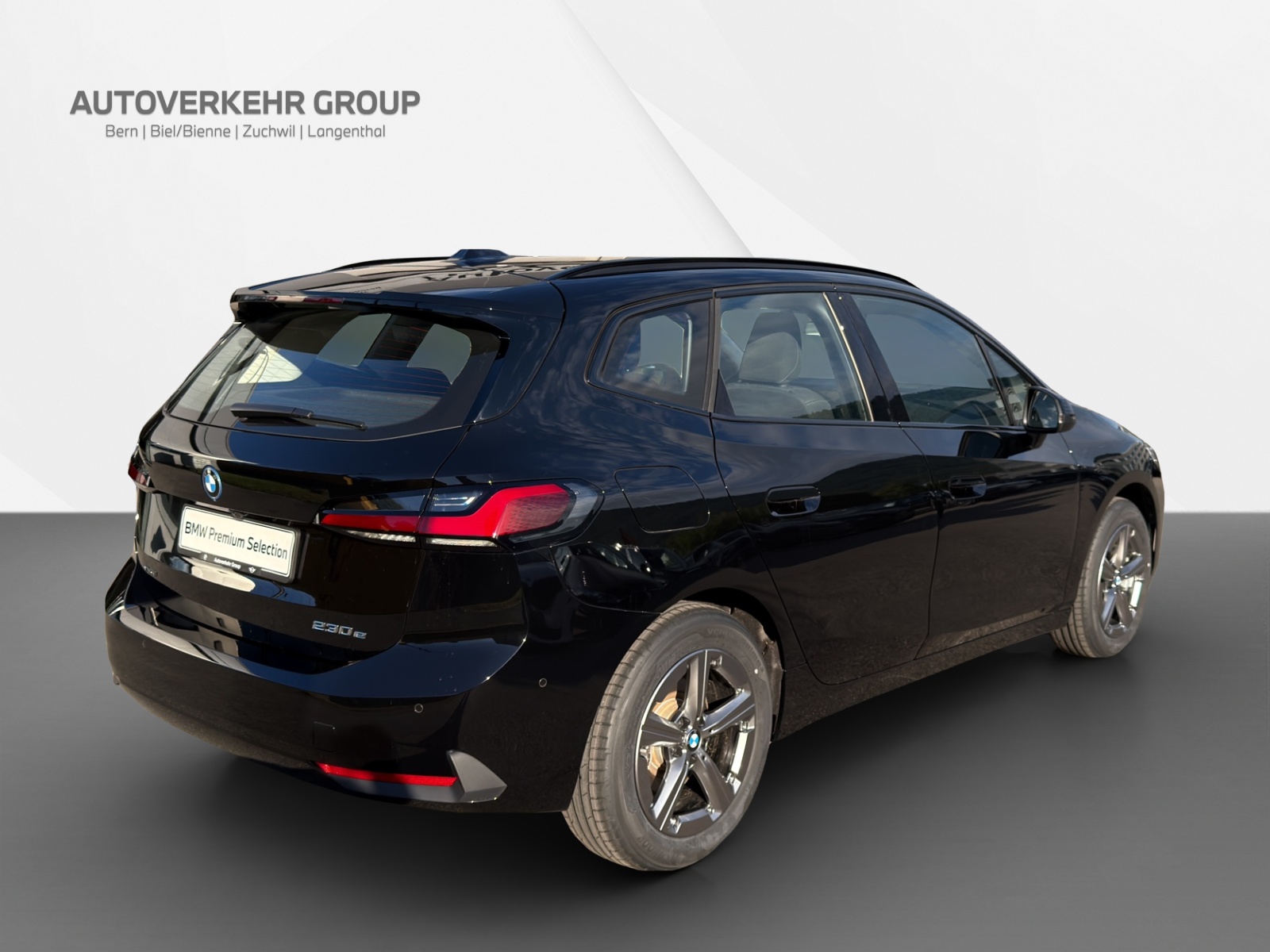 BMW 230e xDrive Active Tourer-image-5