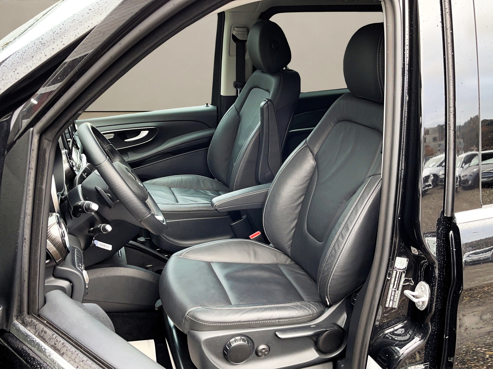MERCEDES-BENZ V 250 d lang❗7 Sitzplätze❗Avantgarde 4Matic G-Tronic-image-8