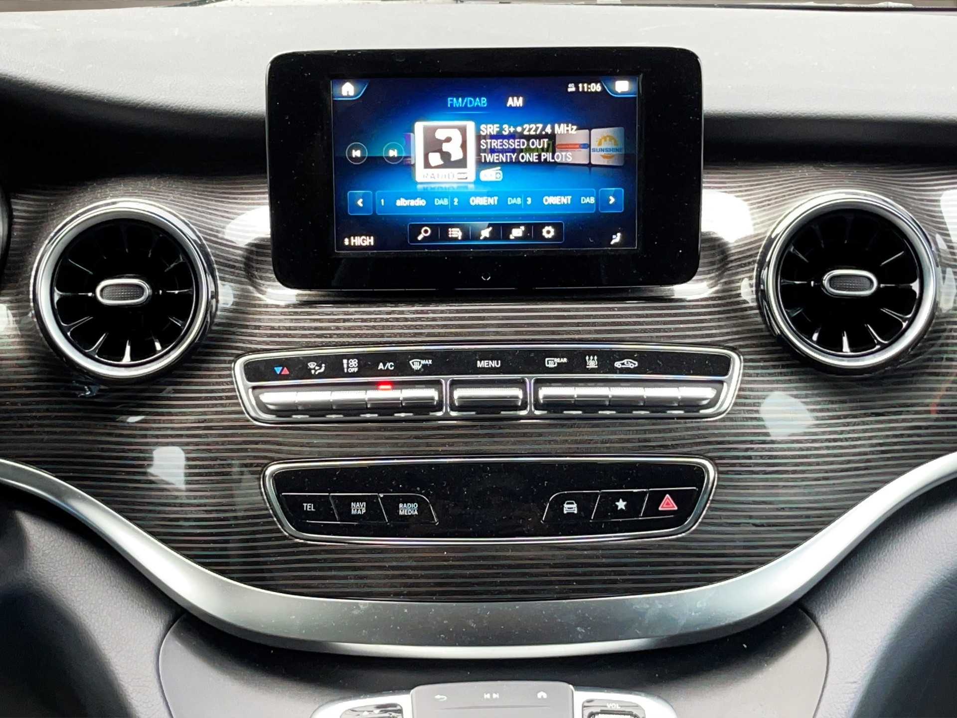 MERCEDES-BENZ V 250 d lang❗7 Sitzplätze❗Avantgarde 4Matic G-Tronic-image-10