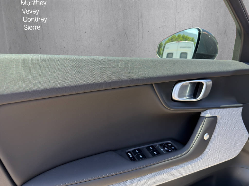 POLESTAR 2 Long Range Dual Motor-image-7