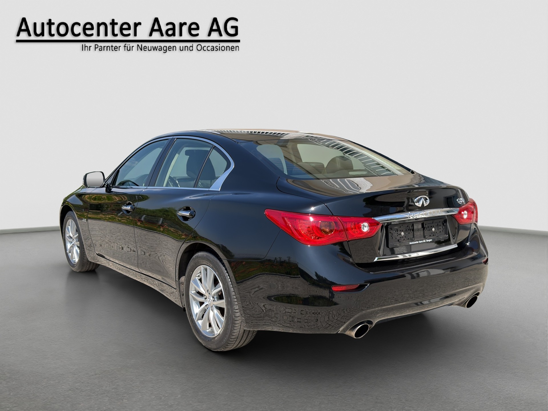 INFINITI Q50 2.2d Premium-image-5