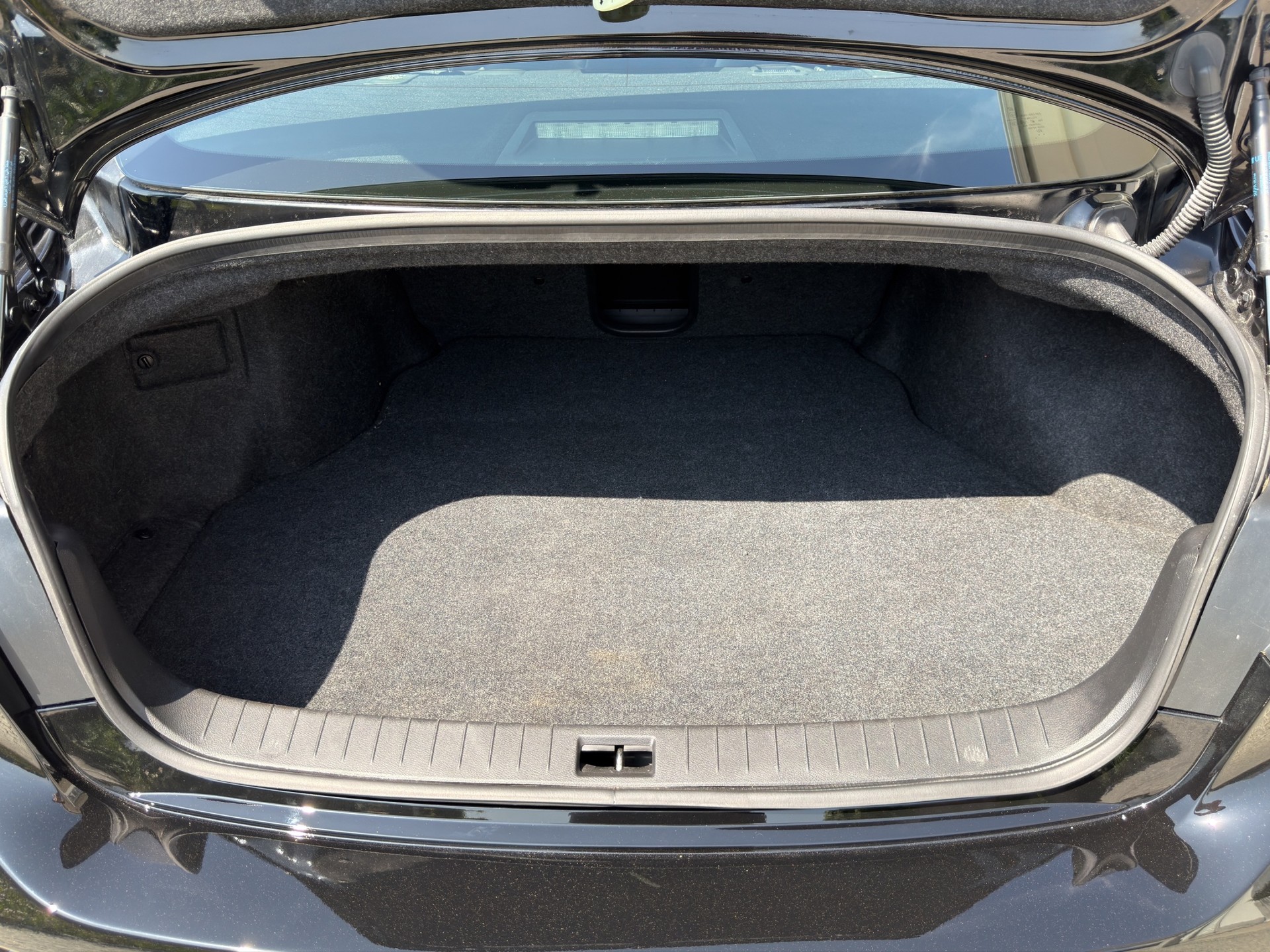 INFINITI Q50 2.2d Premium-image-13
