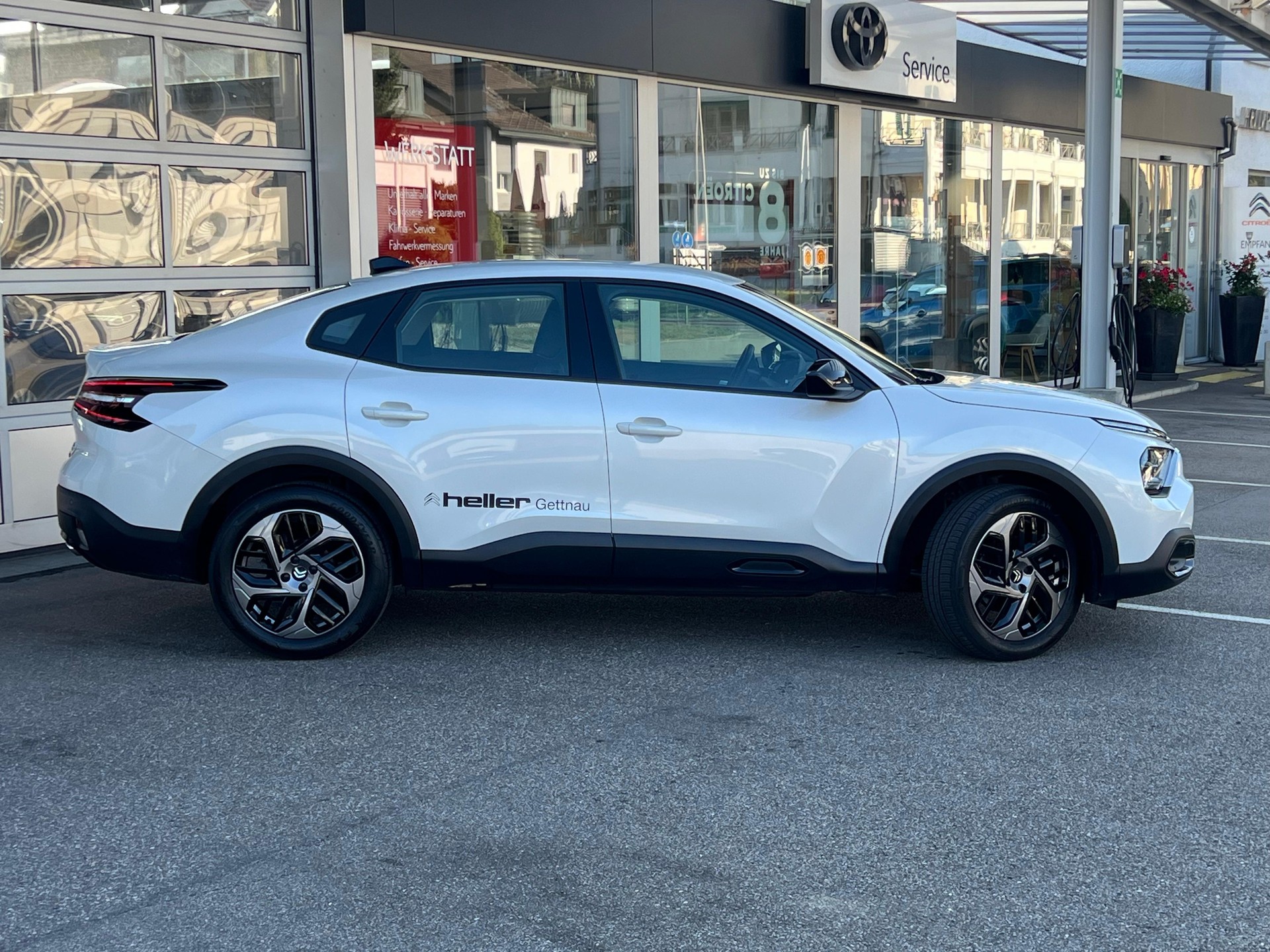 CITROEN C4 X 1.2 PureTech Swiss Edition-showroom-element-3