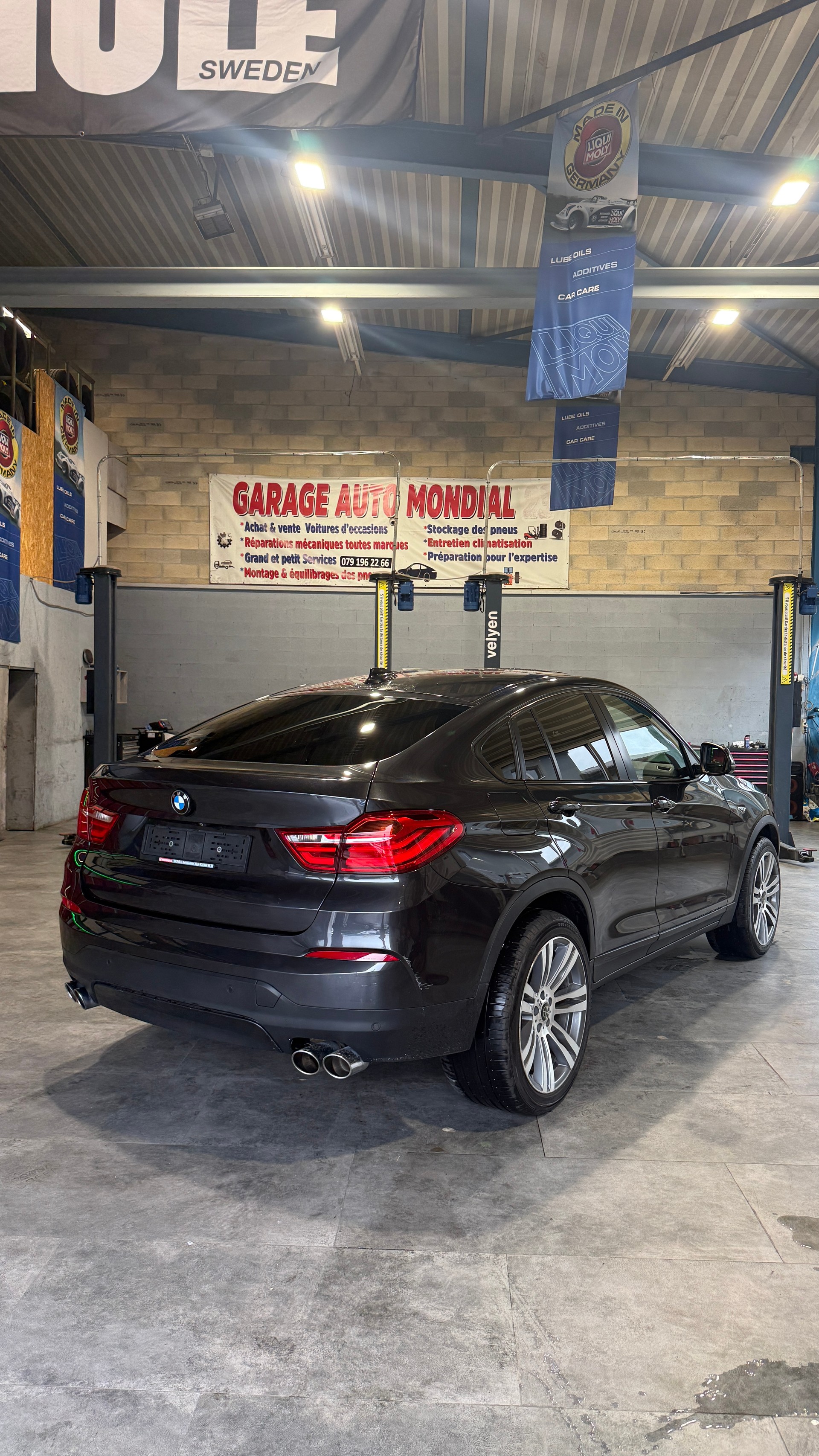 BMW X4 xDrive 28i xLine Steptronic-image-4
