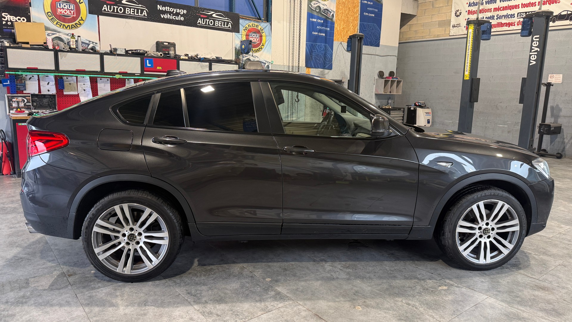 BMW X4 xDrive 28i xLine Steptronic-image-7