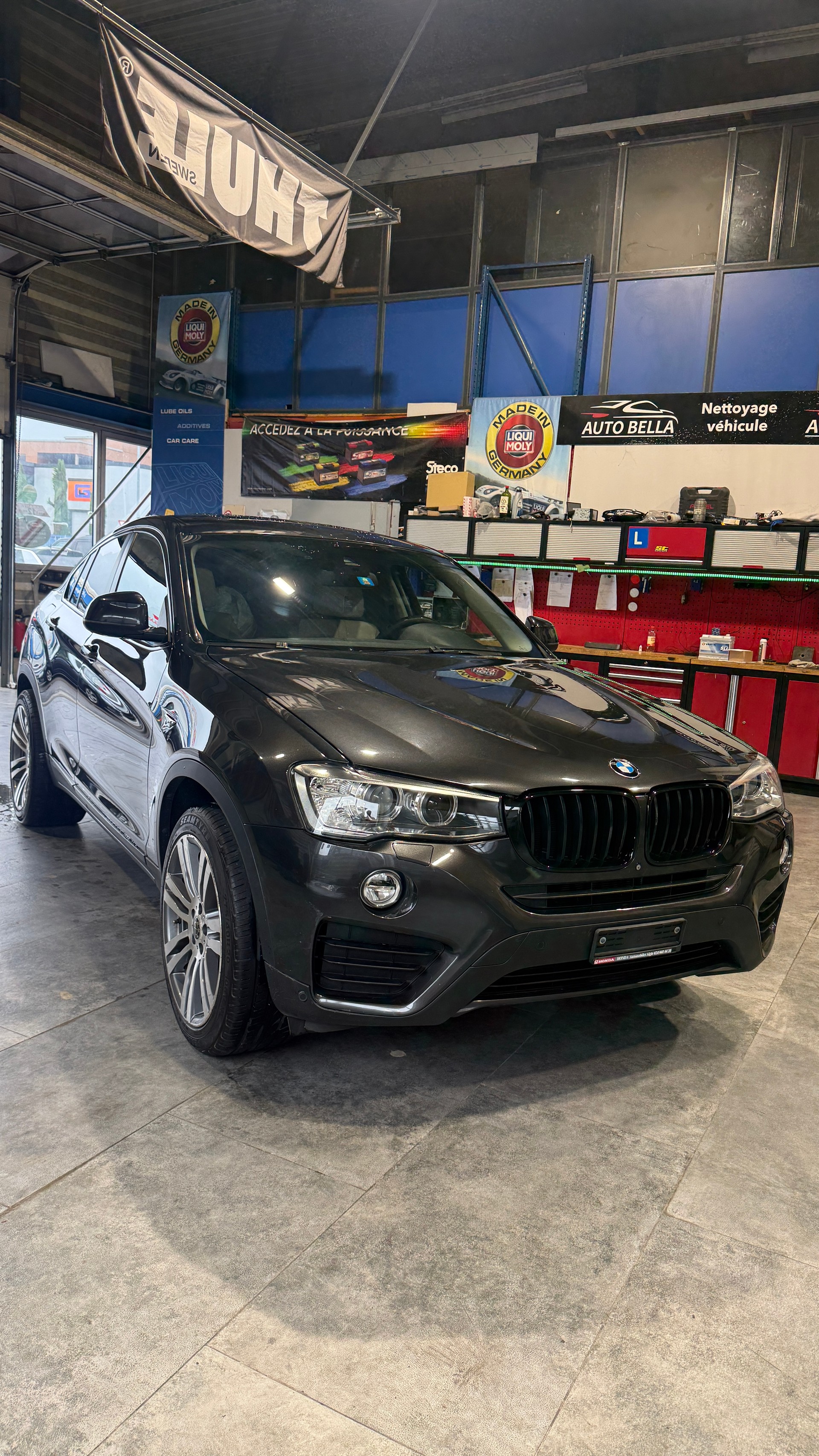 BMW X4 xDrive 28i xLine Steptronic-image-1