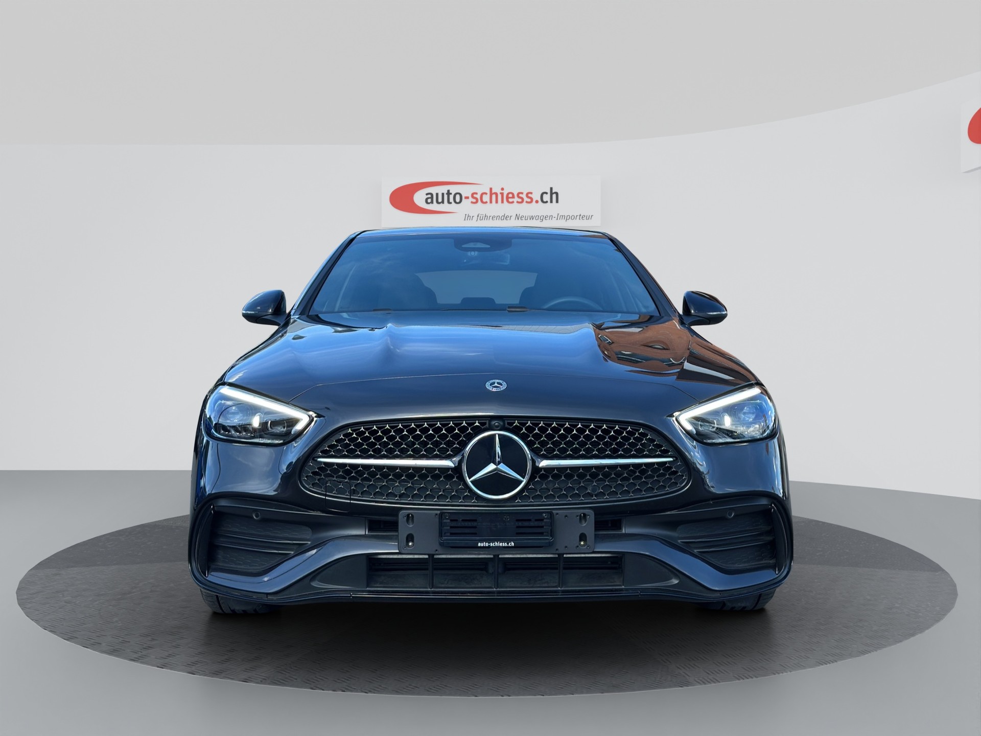 MERCEDES-BENZ C 180 AMG Line Night-showroom-element-1