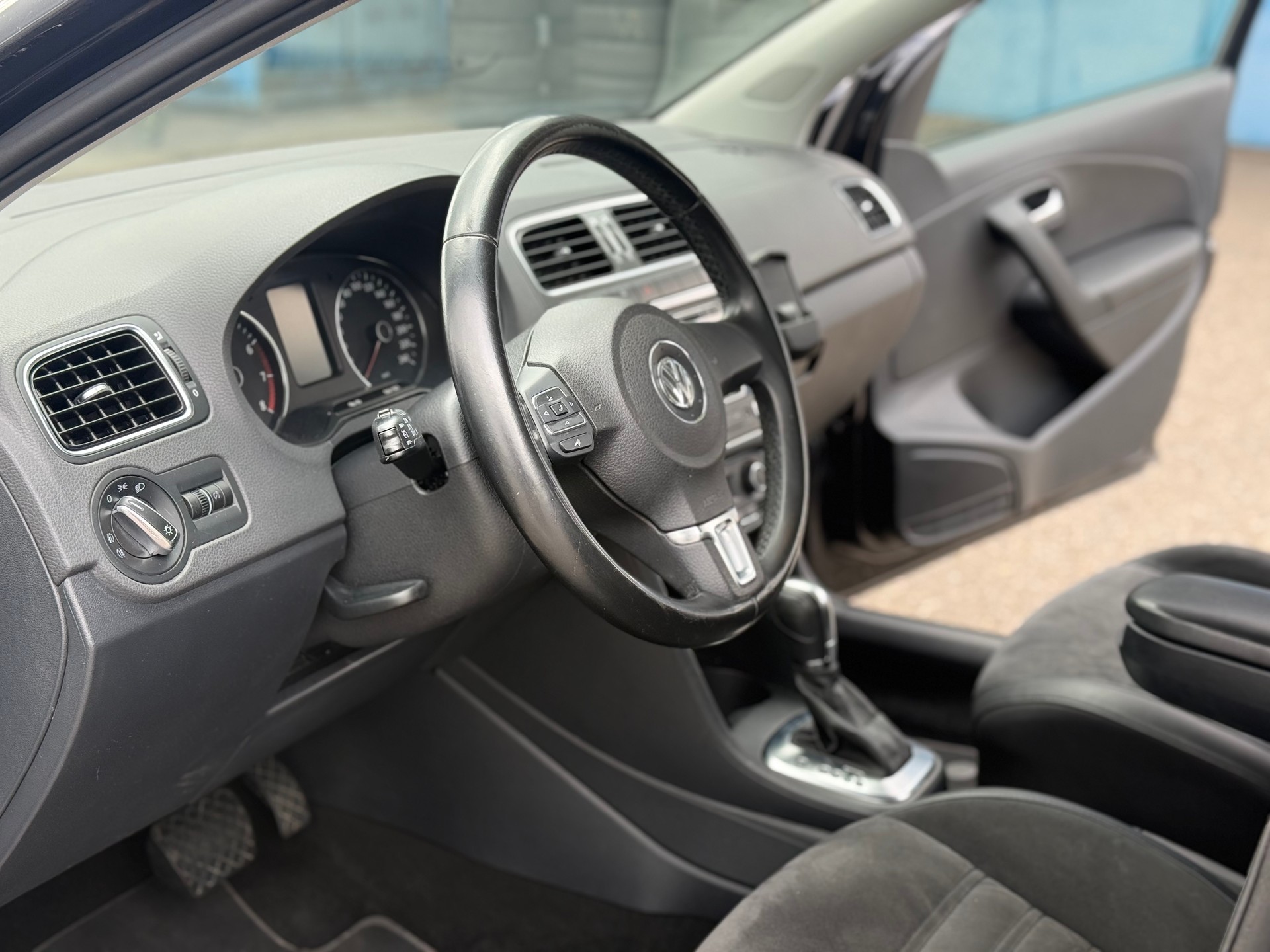 VW Polo 1.2 TSI Highline DSG-image-5