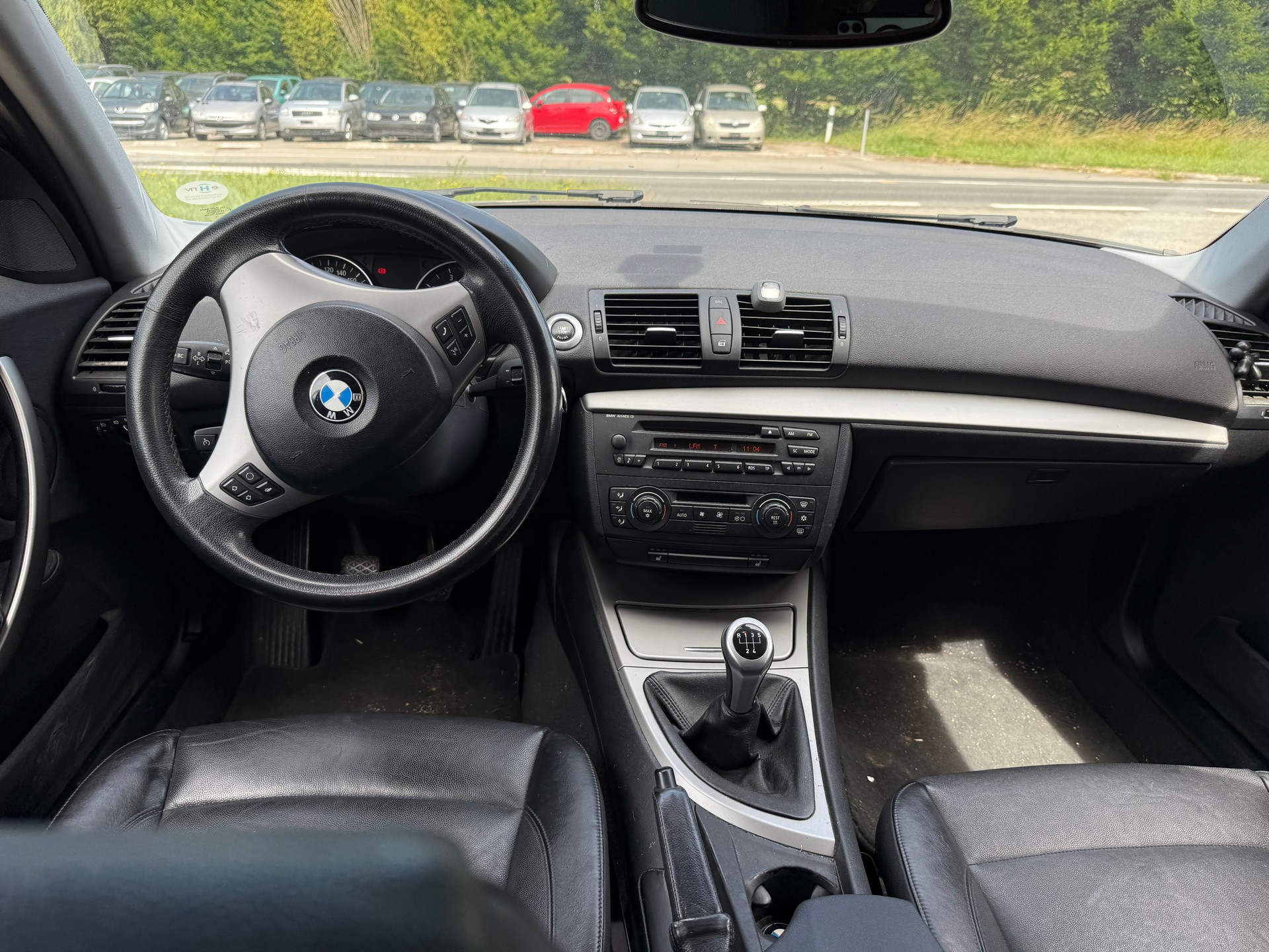 BMW 116i-image-9