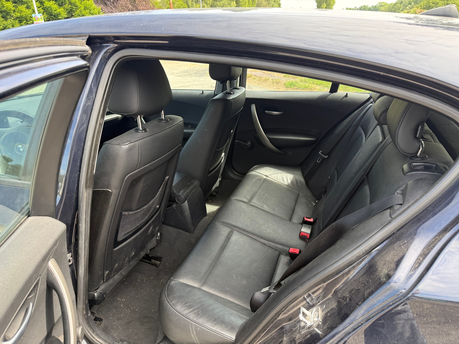 BMW 116i-image-8