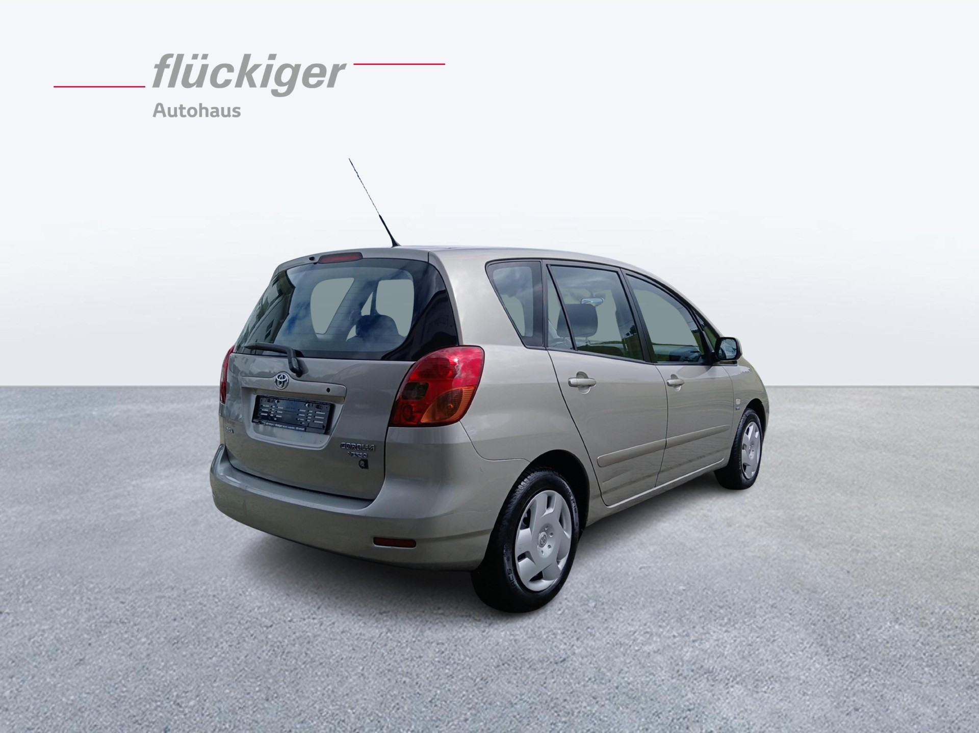 TOYOTA Corolla Verso 1.6 VVT-i Linea Terra Family-image-4
