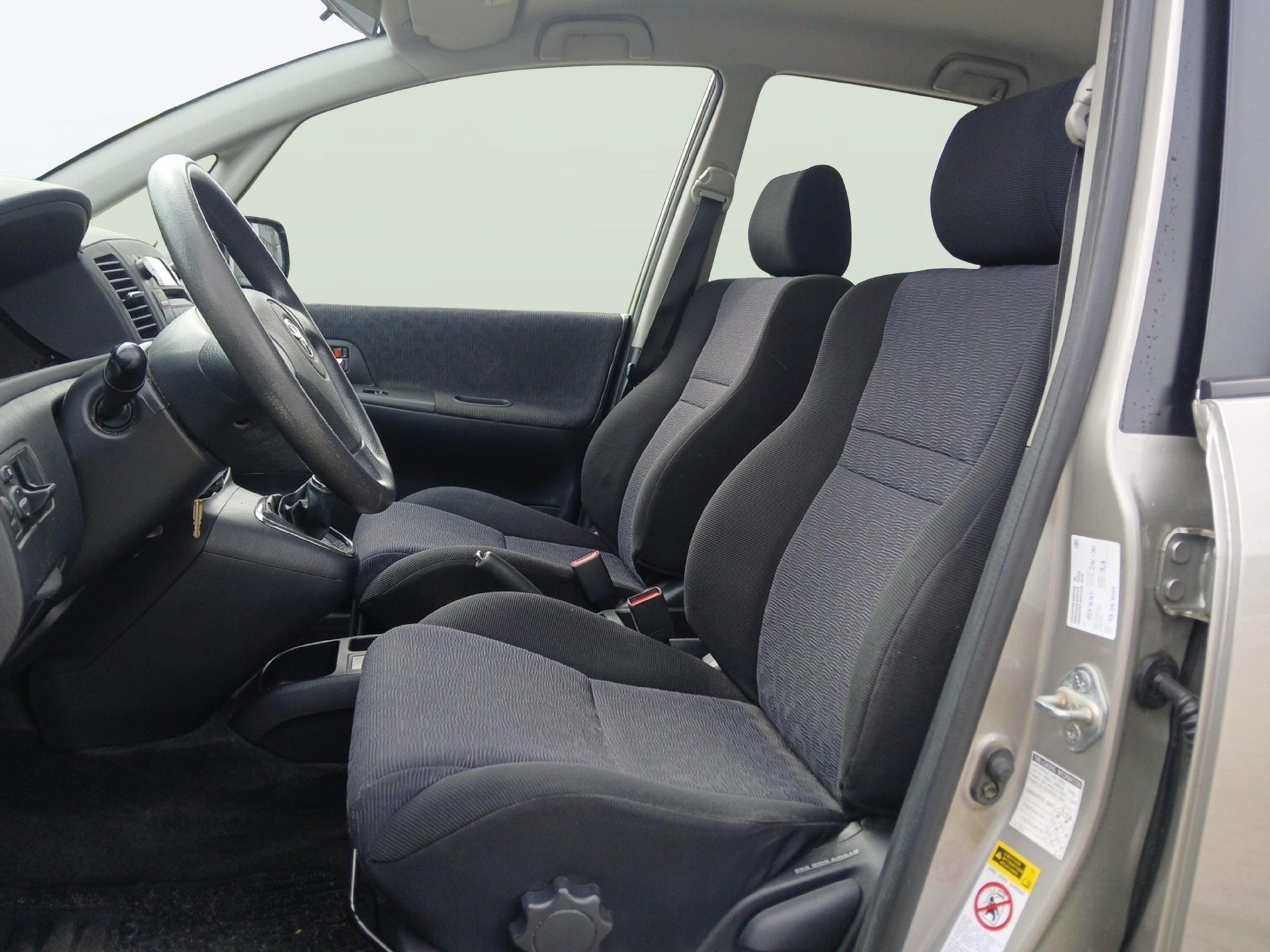 TOYOTA Corolla Verso 1.6 VVT-i Linea Terra Family-image-8