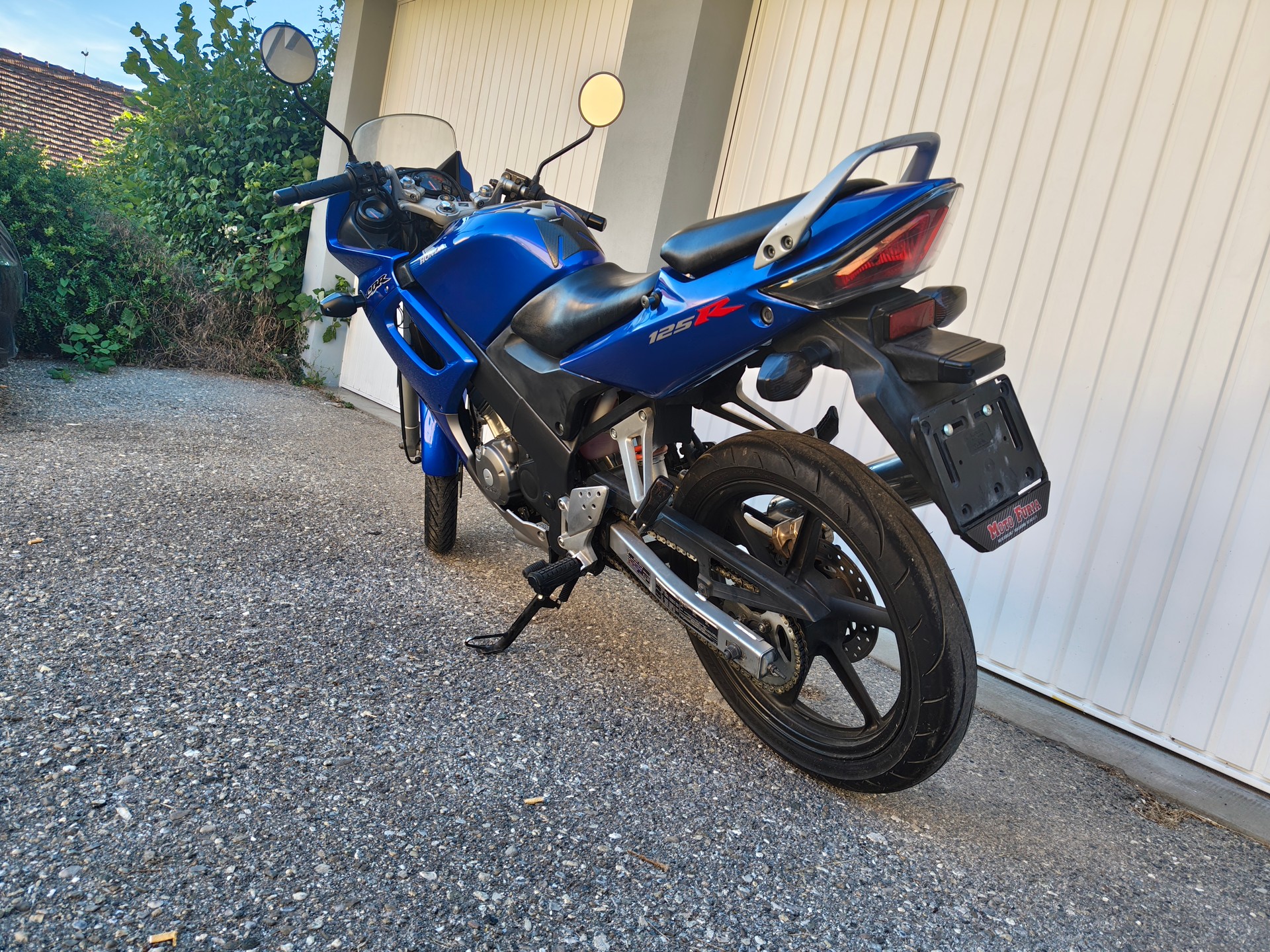 HONDA CBR 125 R-image-5