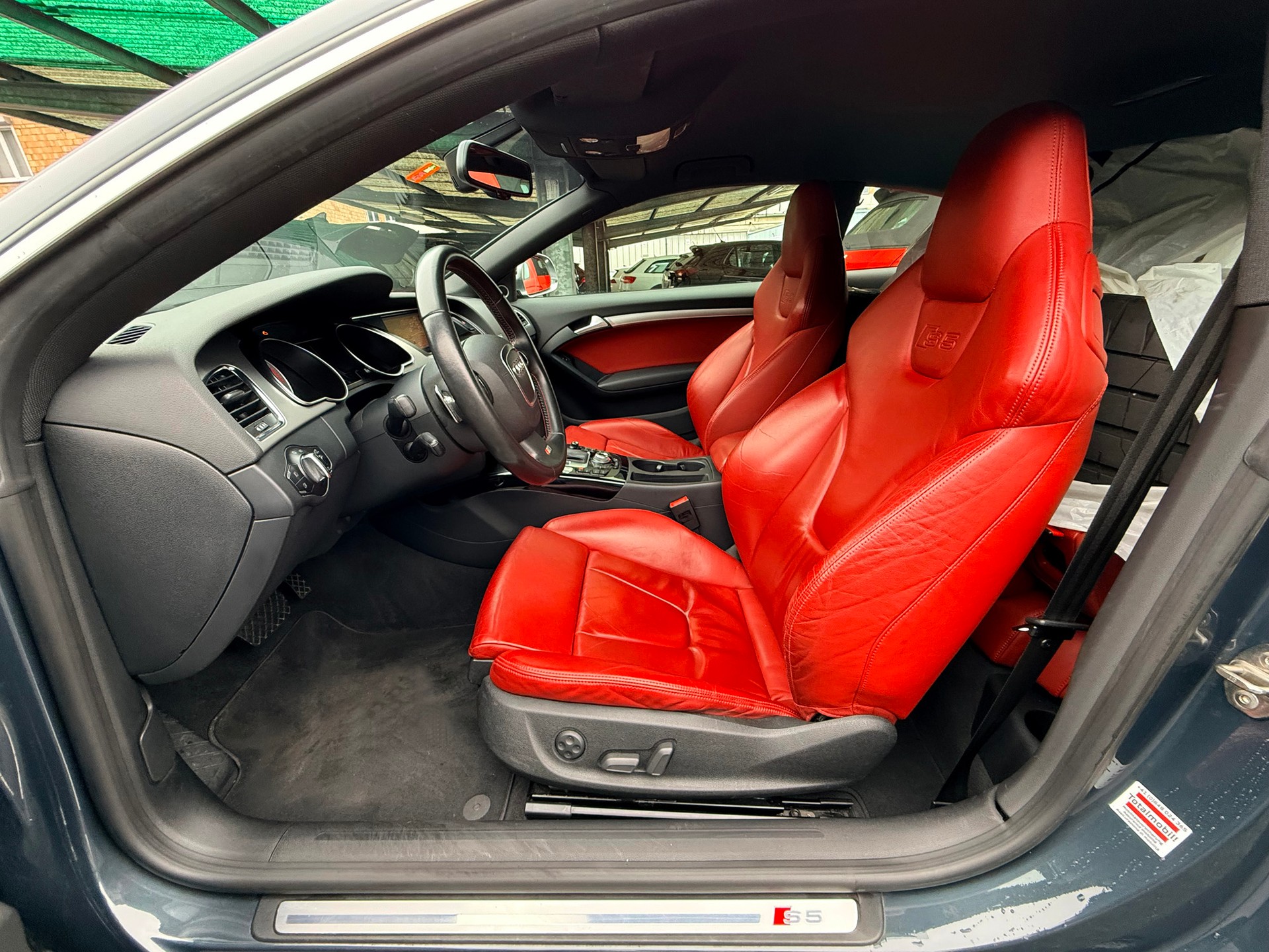 AUDI S5 Coupé 4.2 FSI quattro tiptronic-image-15