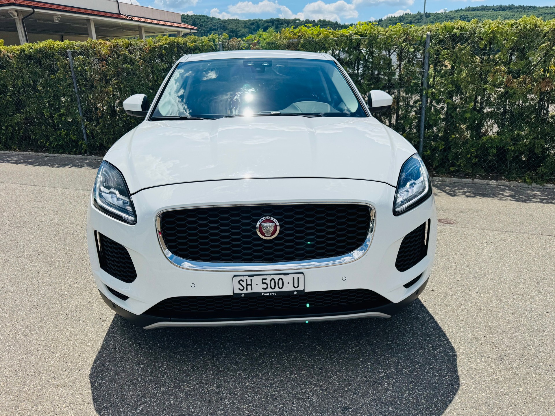 JAGUAR E-Pace 2.0d D150 S AWD Automatik COUNTRY EDITION-image-2