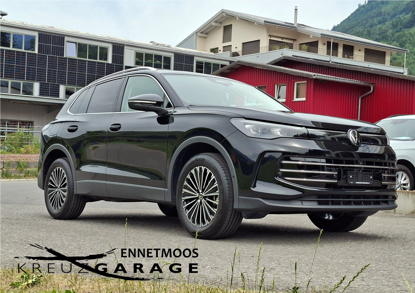 VW Tiguan 2.0 TSI DSG Elegance 4Motion *Panormadach+Anhängerkupplung*-image-3