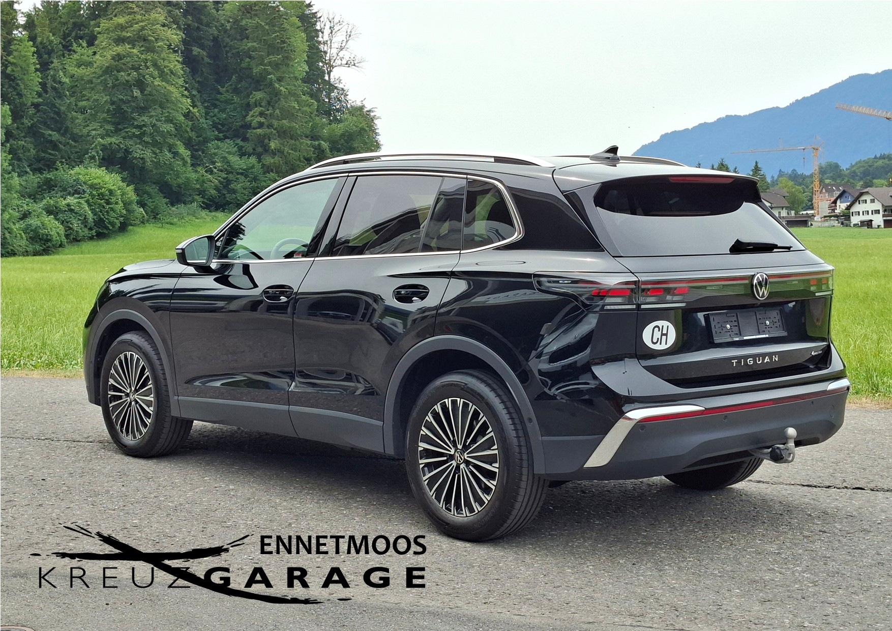 VW Tiguan 2.0 TSI DSG Elegance 4Motion *Panormadach+Anhängerkupplung*-image-2