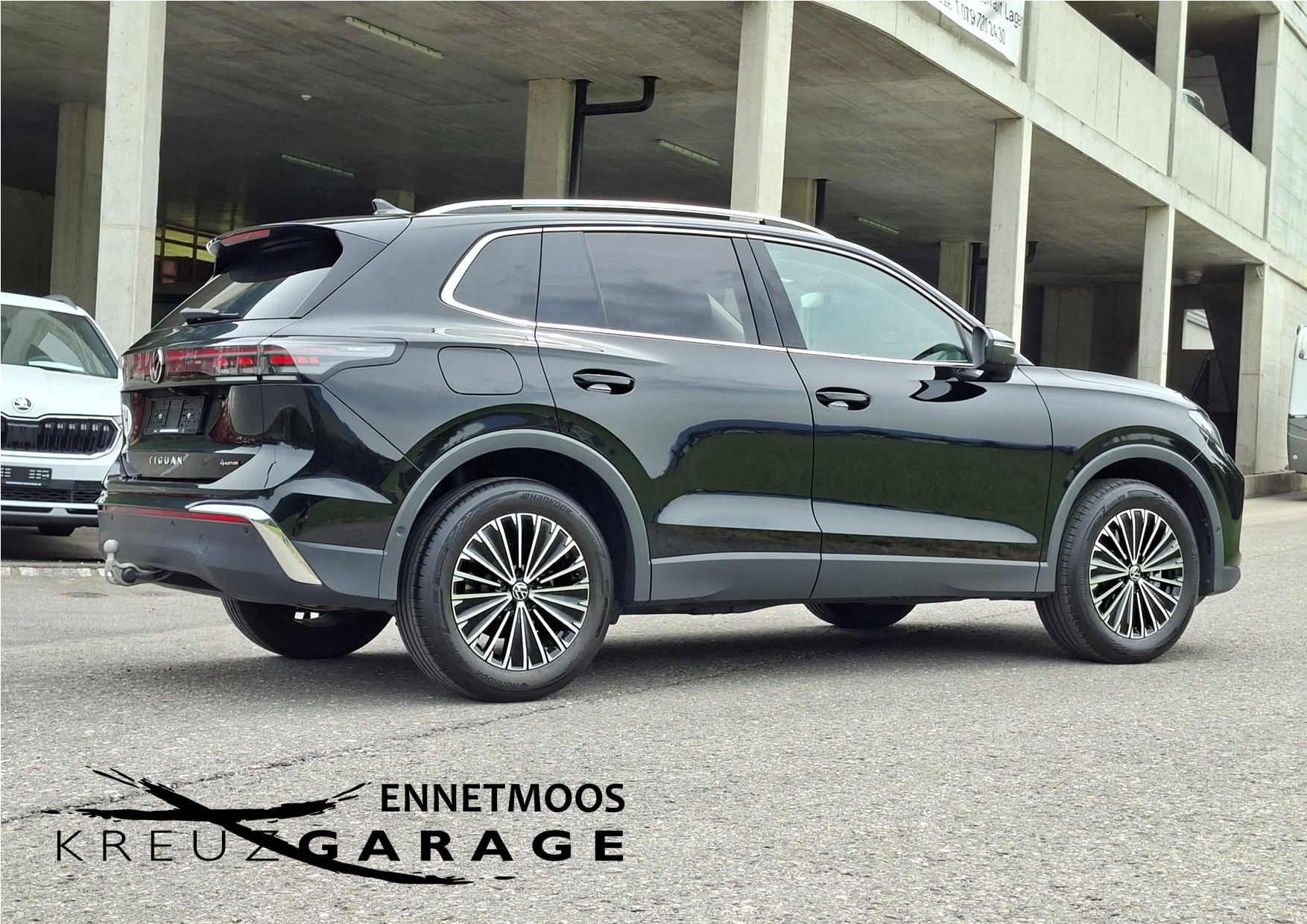 VW Tiguan 2.0 TSI DSG Elegance 4Motion *Panormadach+Anhängerkupplung*-image-4