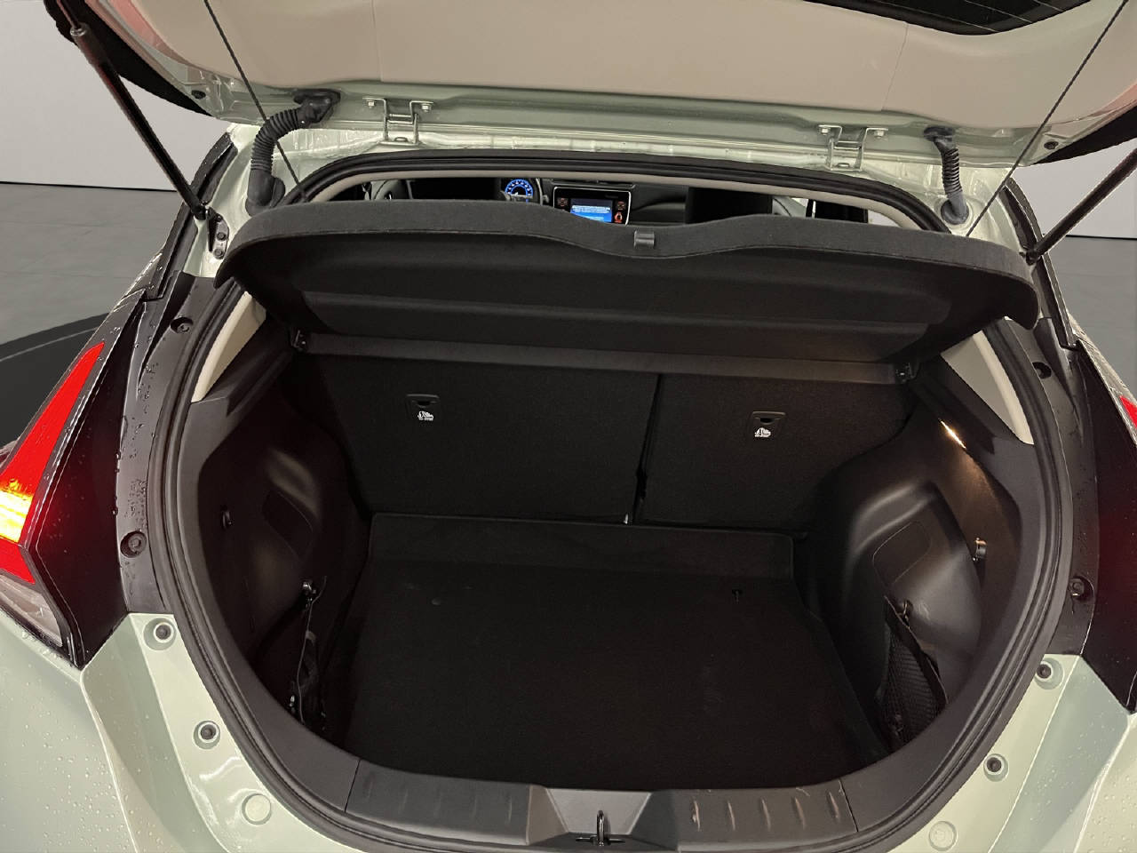 NISSAN Leaf N-Connecta-image-15