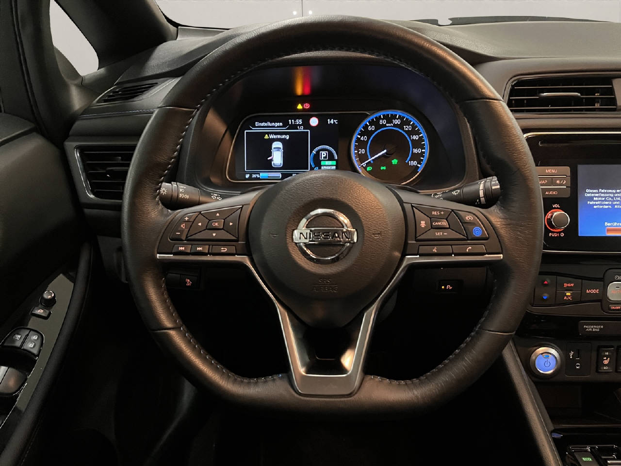 NISSAN Leaf N-Connecta-image-9