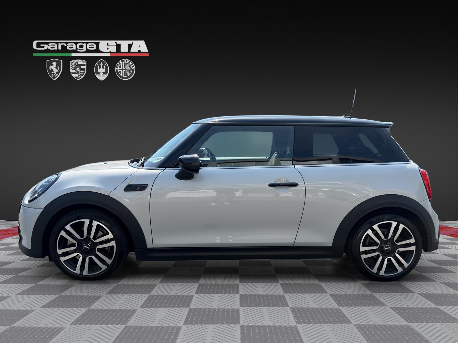 MINI Cooper S Steptronic DKG-showroom-element-1