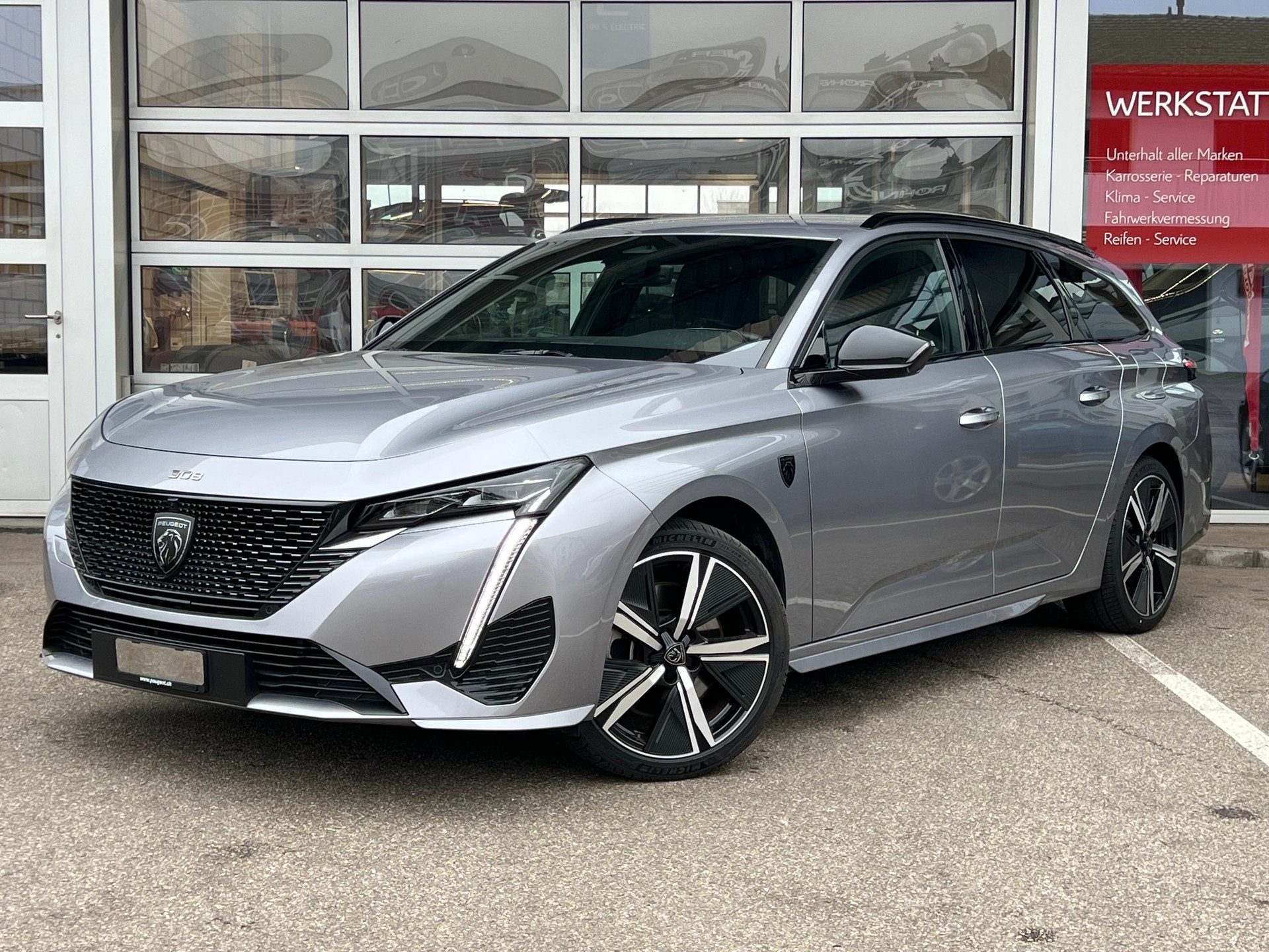 PEUGEOT 308 SW 1.6 PHEV 180 GT-showroom-element-2