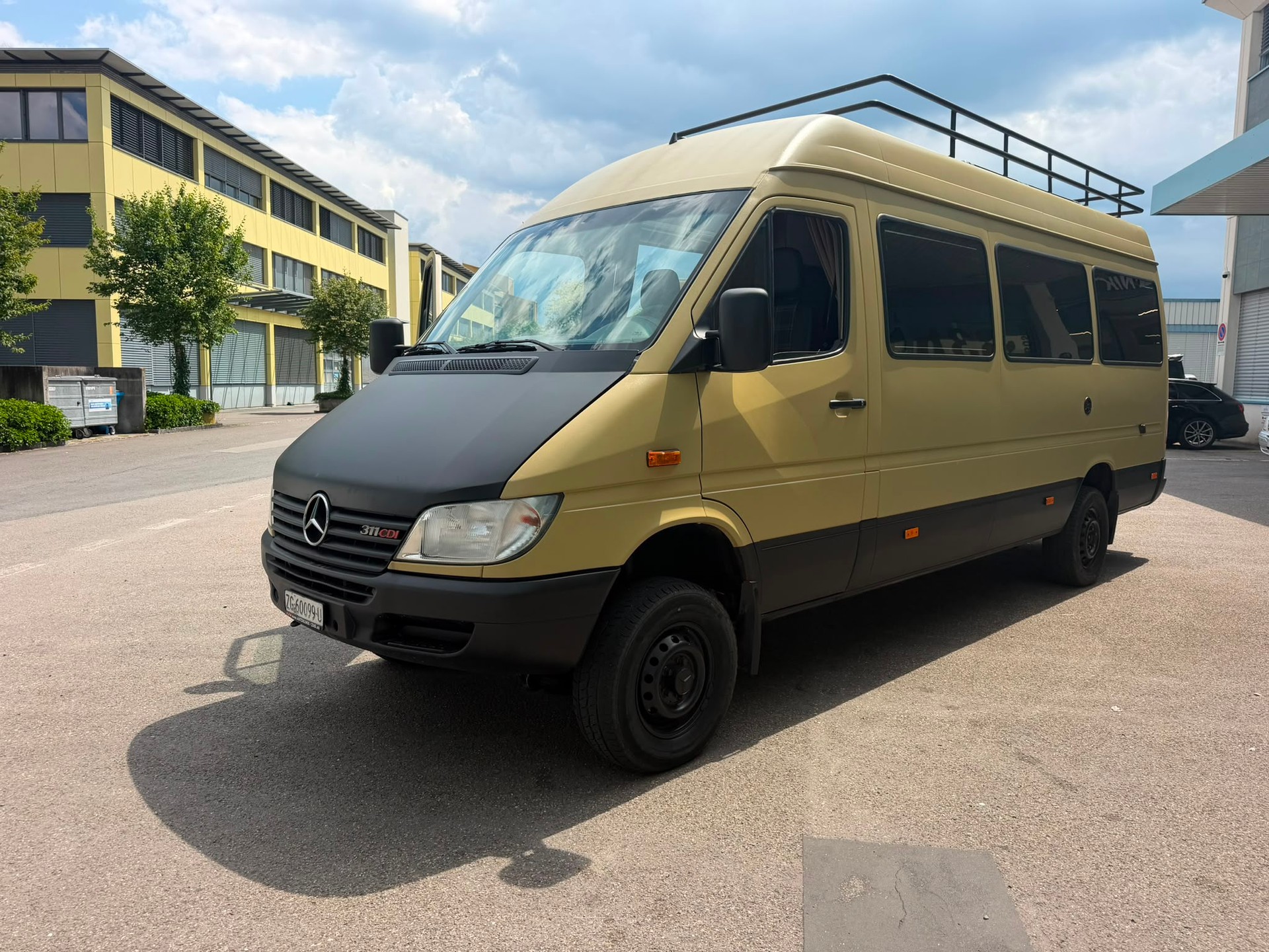 MERCEDES-BENZ Expeditionsfahrzeug 4x4 Klima Manuel XXL-showroom-element-1