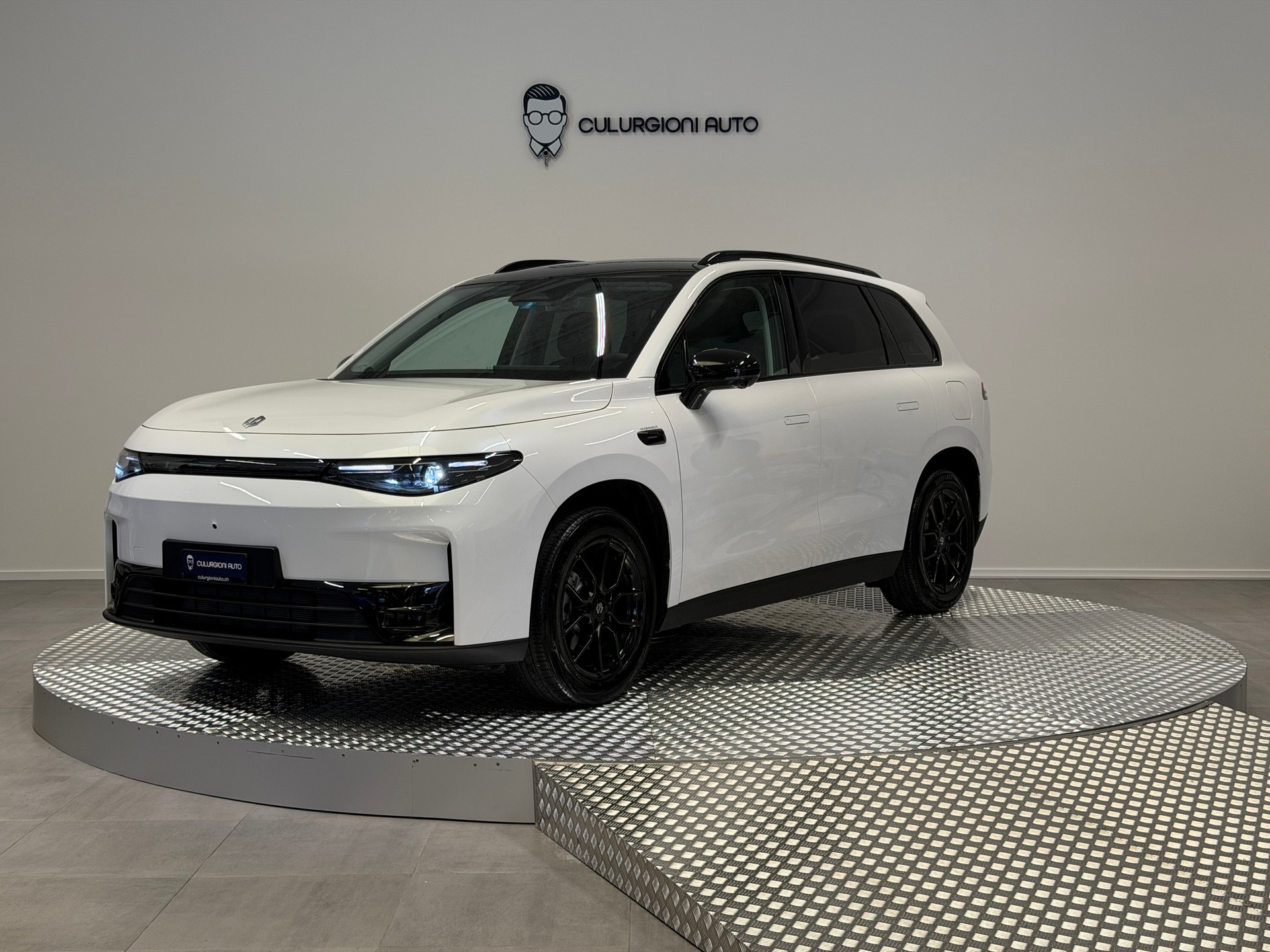 LEAPMOTOR C10 REEV 28kWh