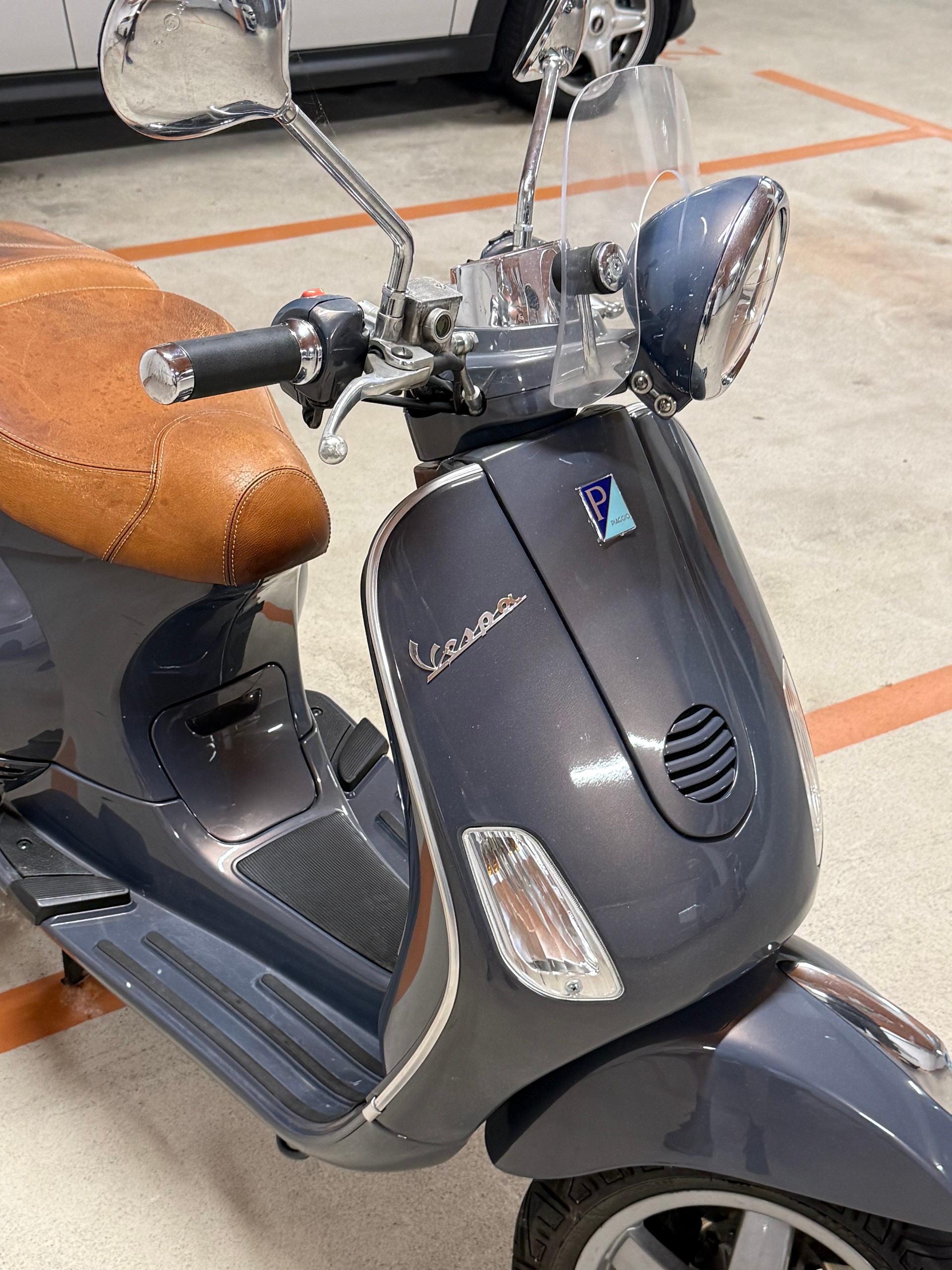 PIAGGIO LXV 125-image-2